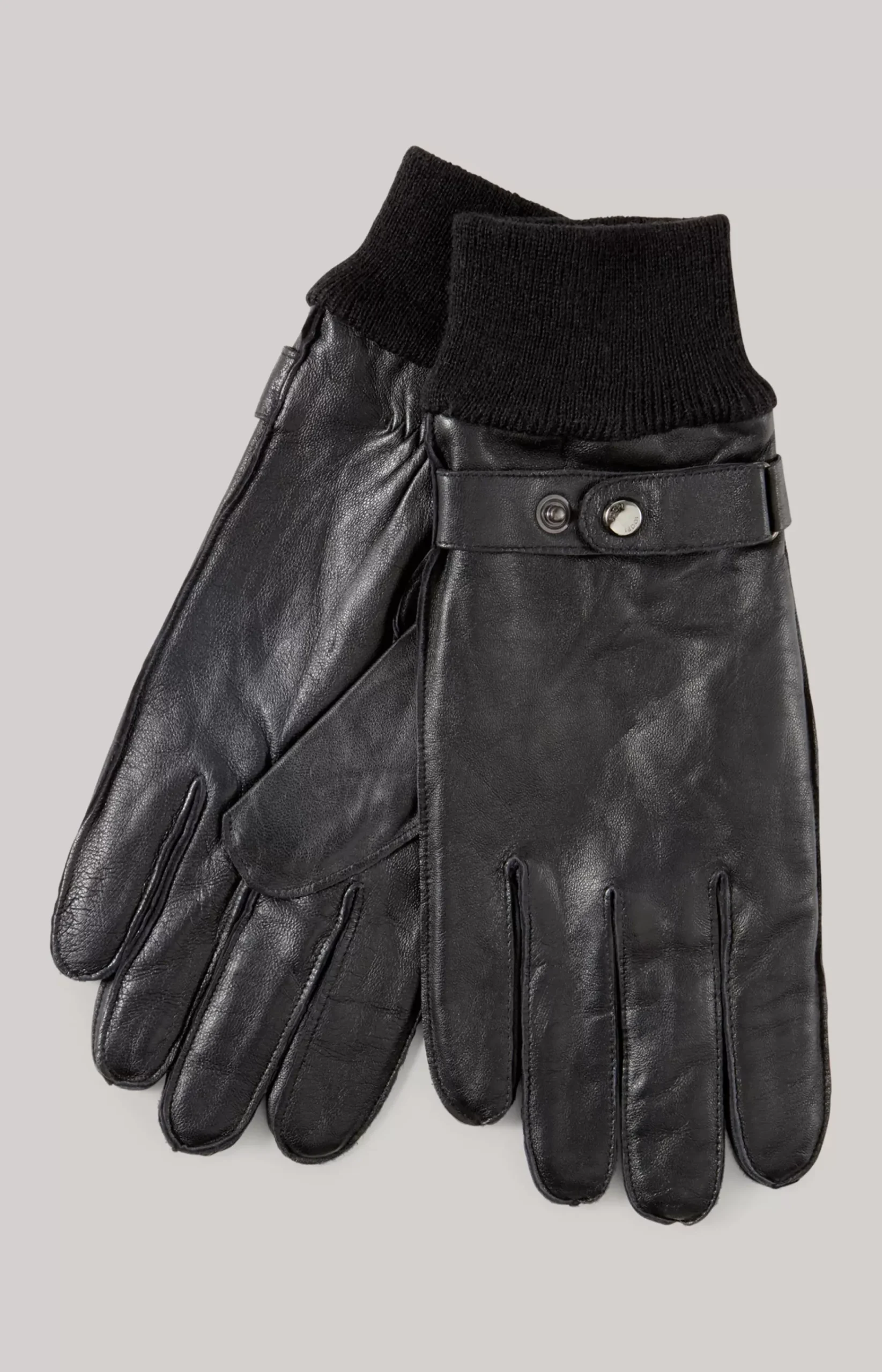 Gloves in Black