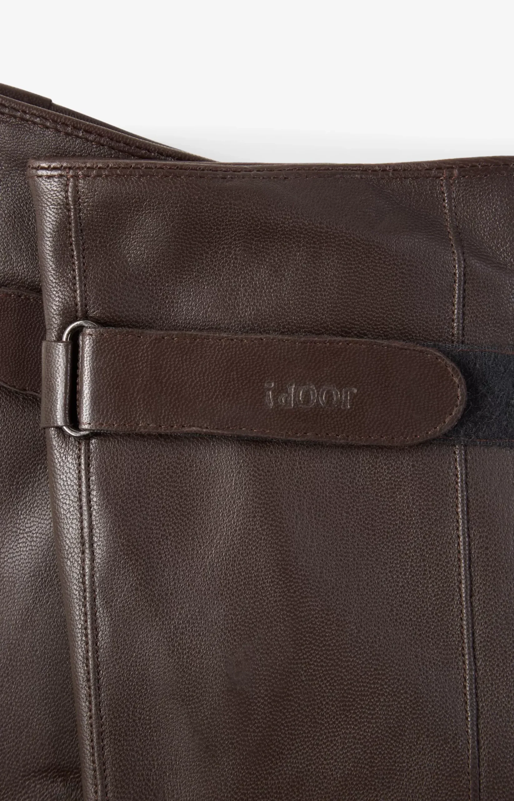 Gloves in Dark Brown