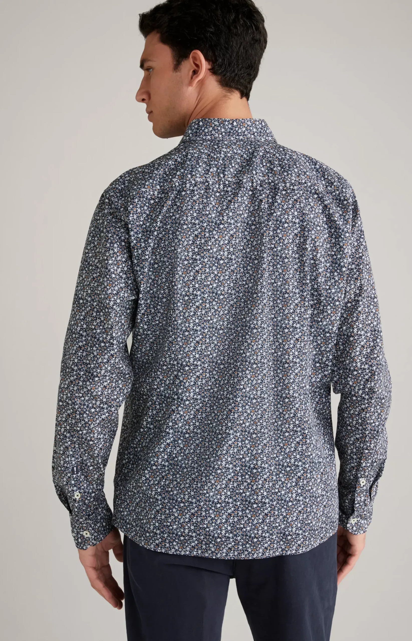 Hanson Cotton Shirt in Dark Blue/Off-white