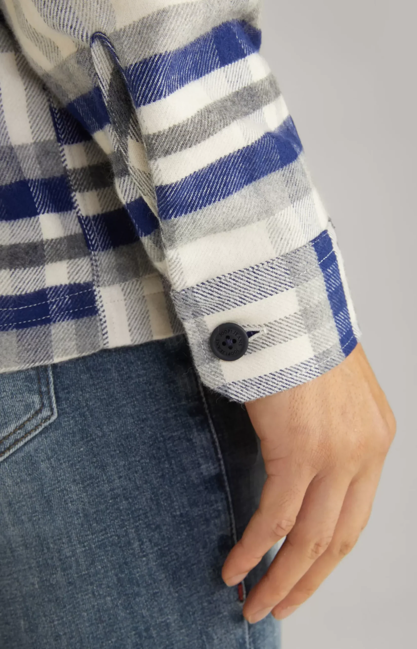 Harvi Flannel Shirt in Red/Beige Check