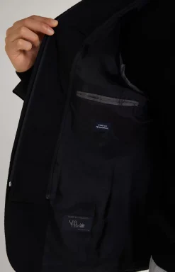 Hectar Jacket in Black
