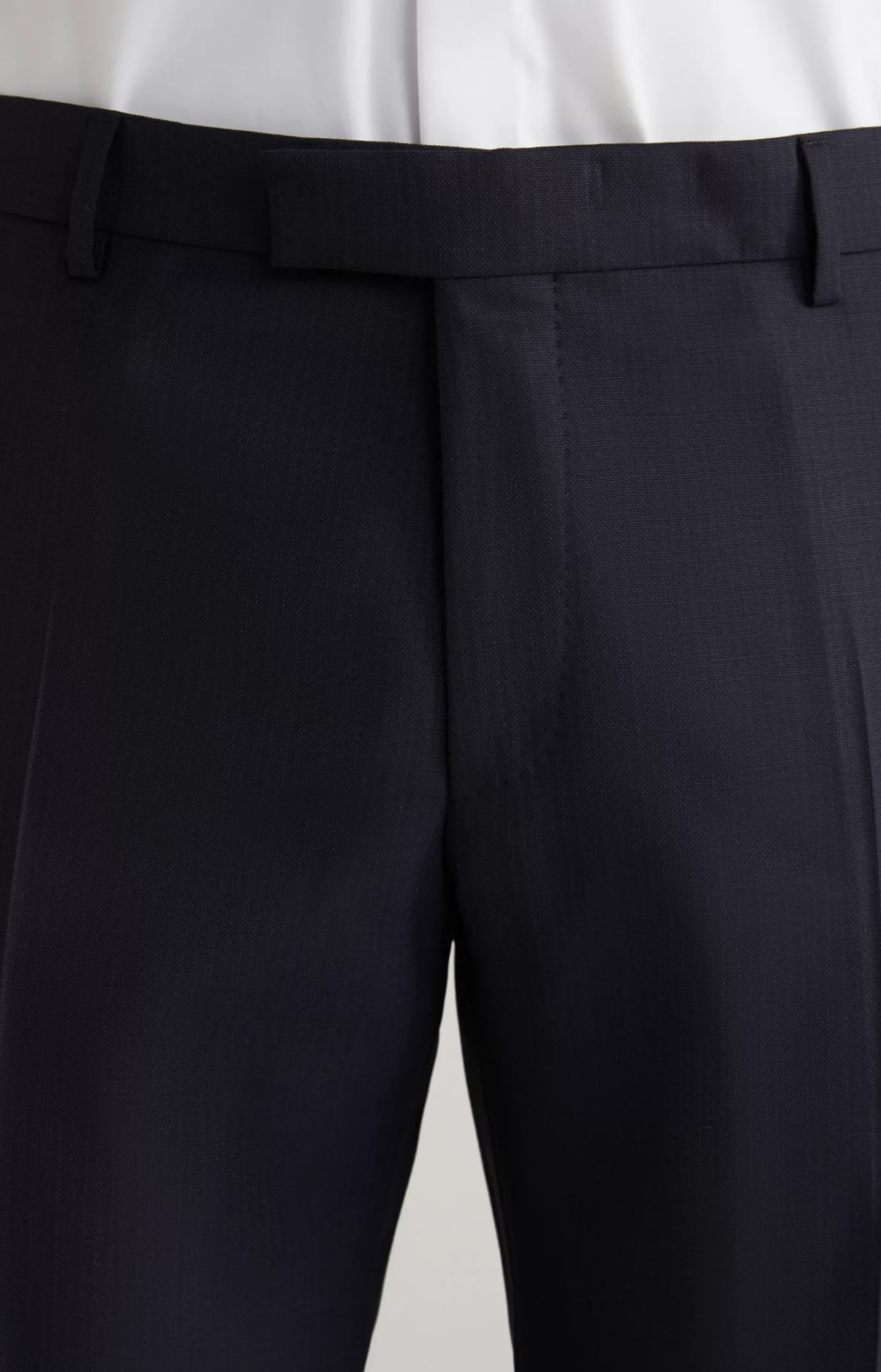 Herby Blayr Virgin Wool Suit in Dark Blue