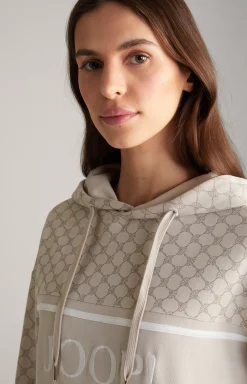 Hoodie in a Light Brown Pattern