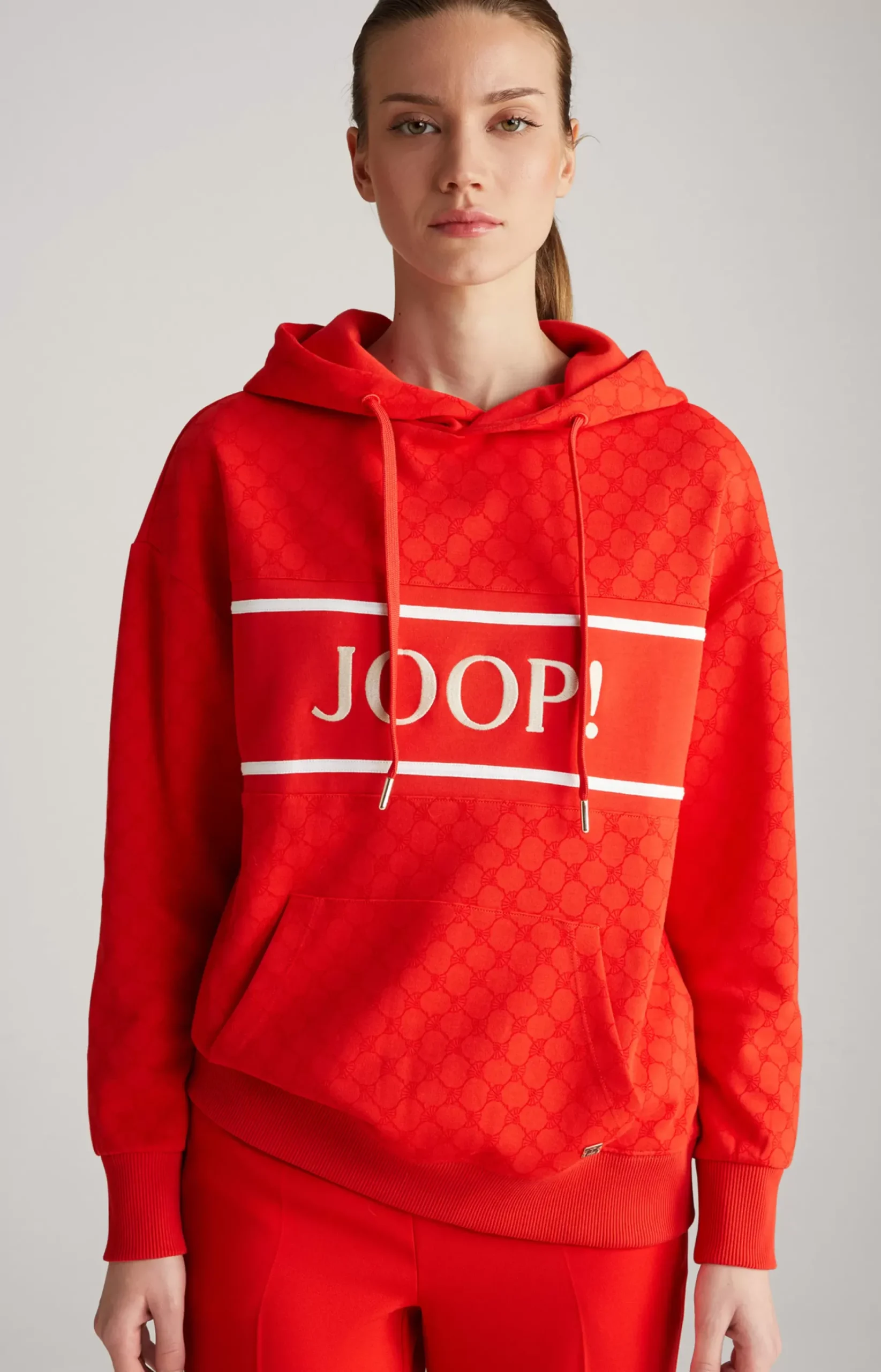 Hoodie in a Red Pattern