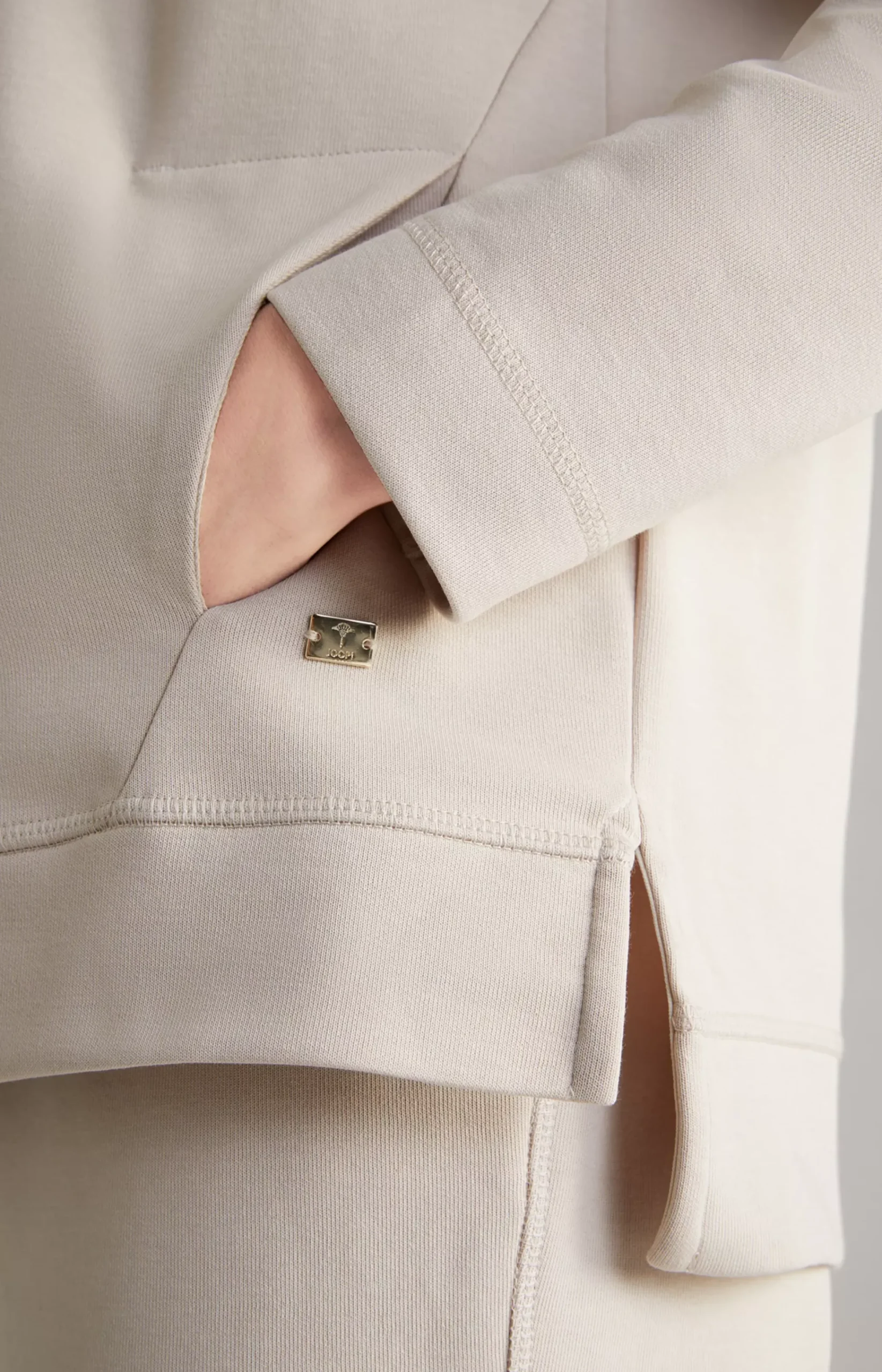 Hoodie in Beige