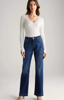 Jeans in a Denim Blue Washed Look