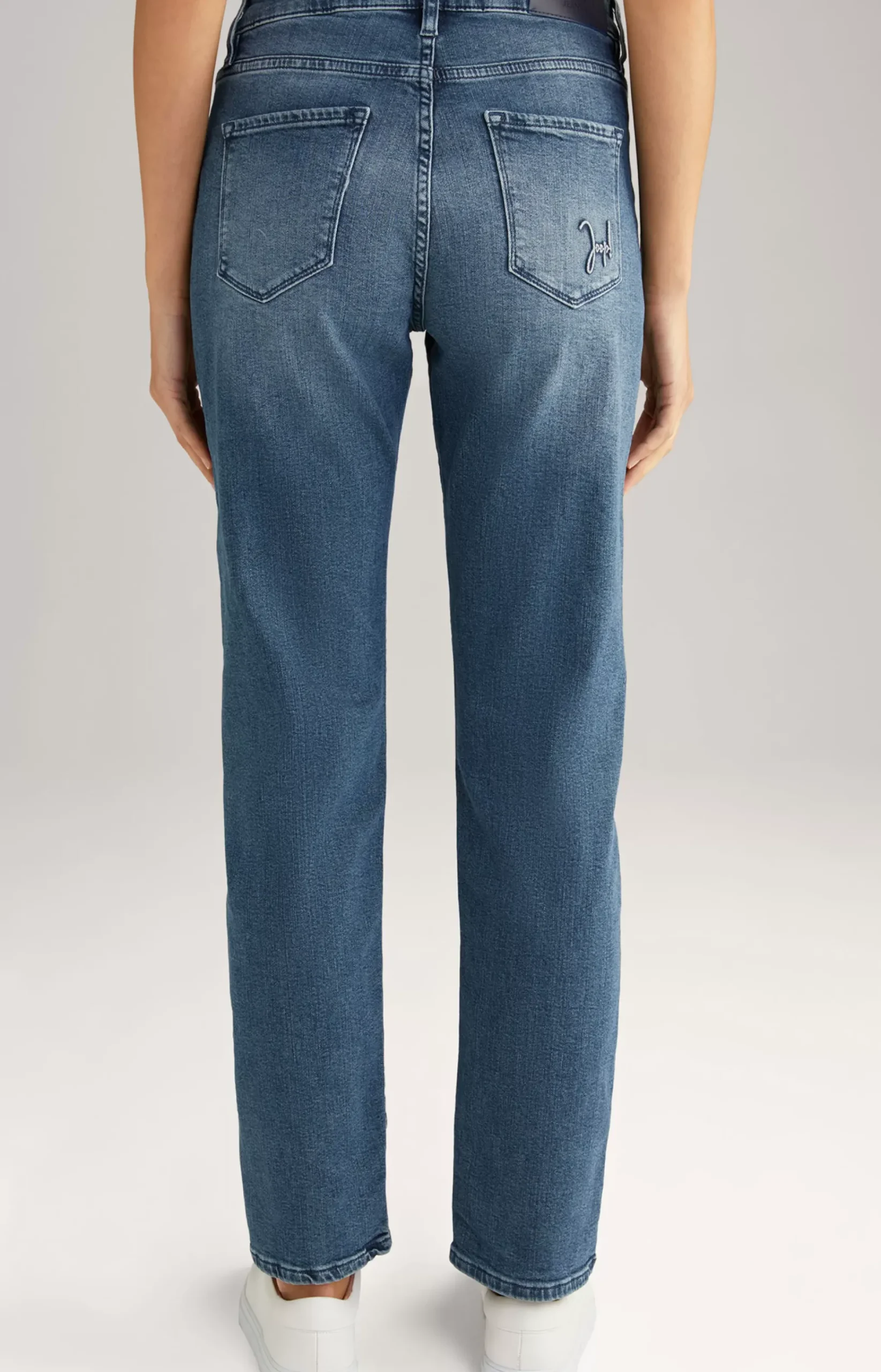 Jeans in a Denim Blue Washed Look