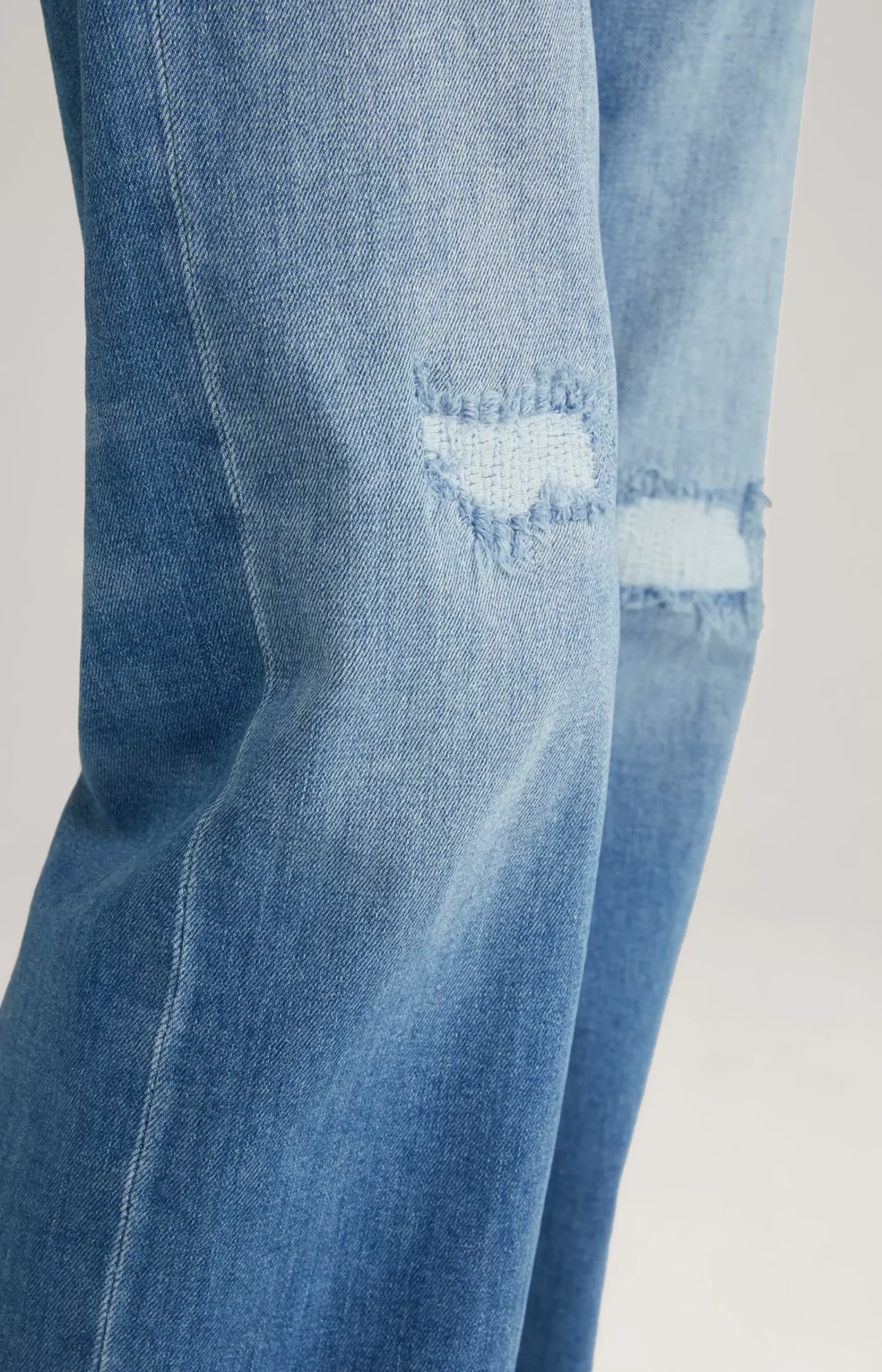 Jeans in a Denim Blue Washed Look