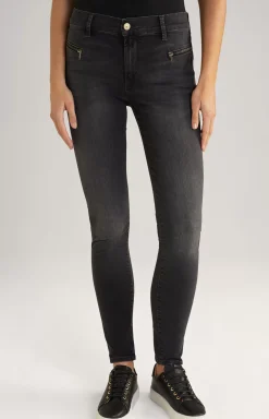Jeans in an Anthracite Washed Look