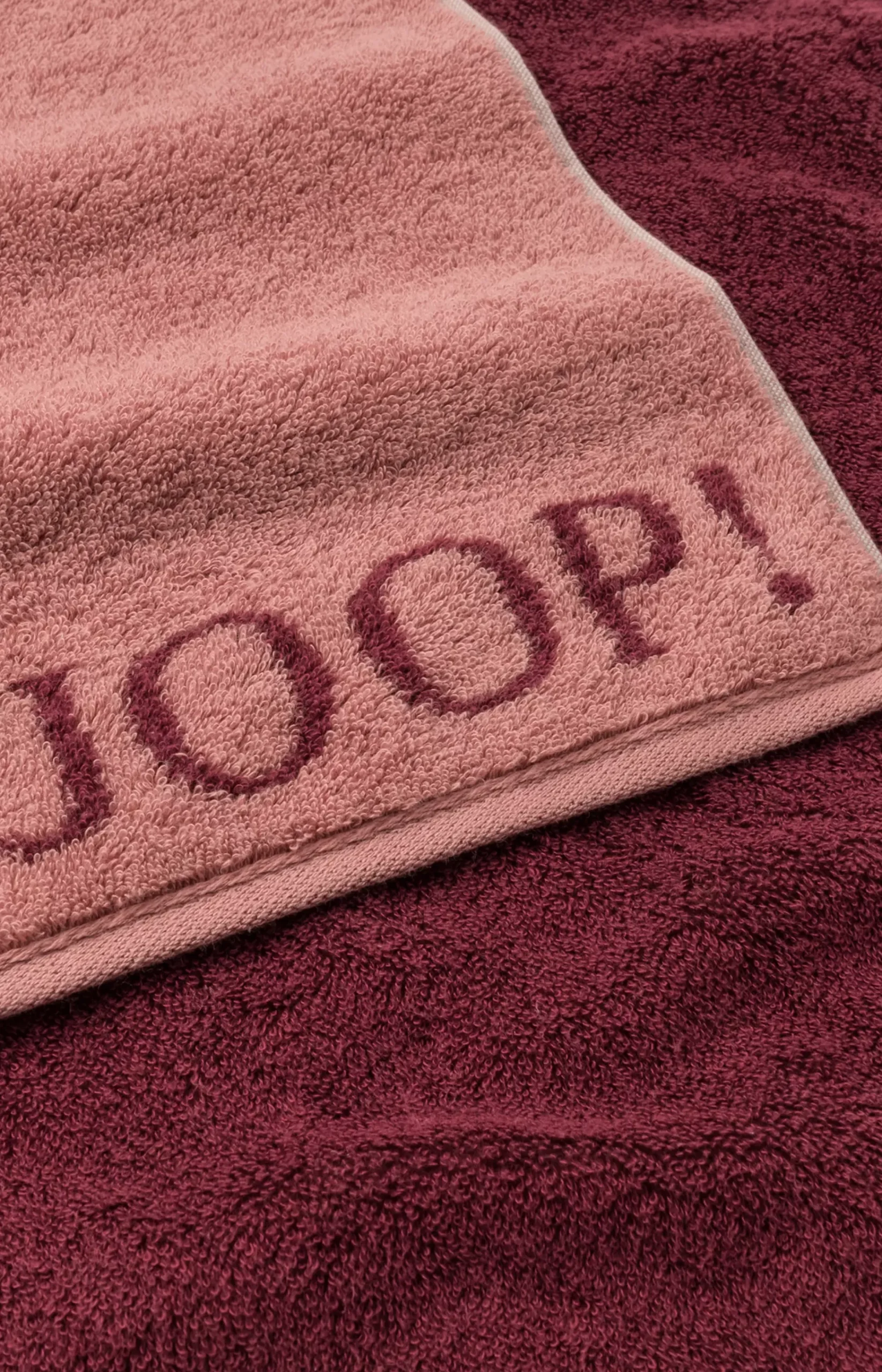 JOOP! CLASSIC DOUBLEFACE Terrycloth Range in Rouge