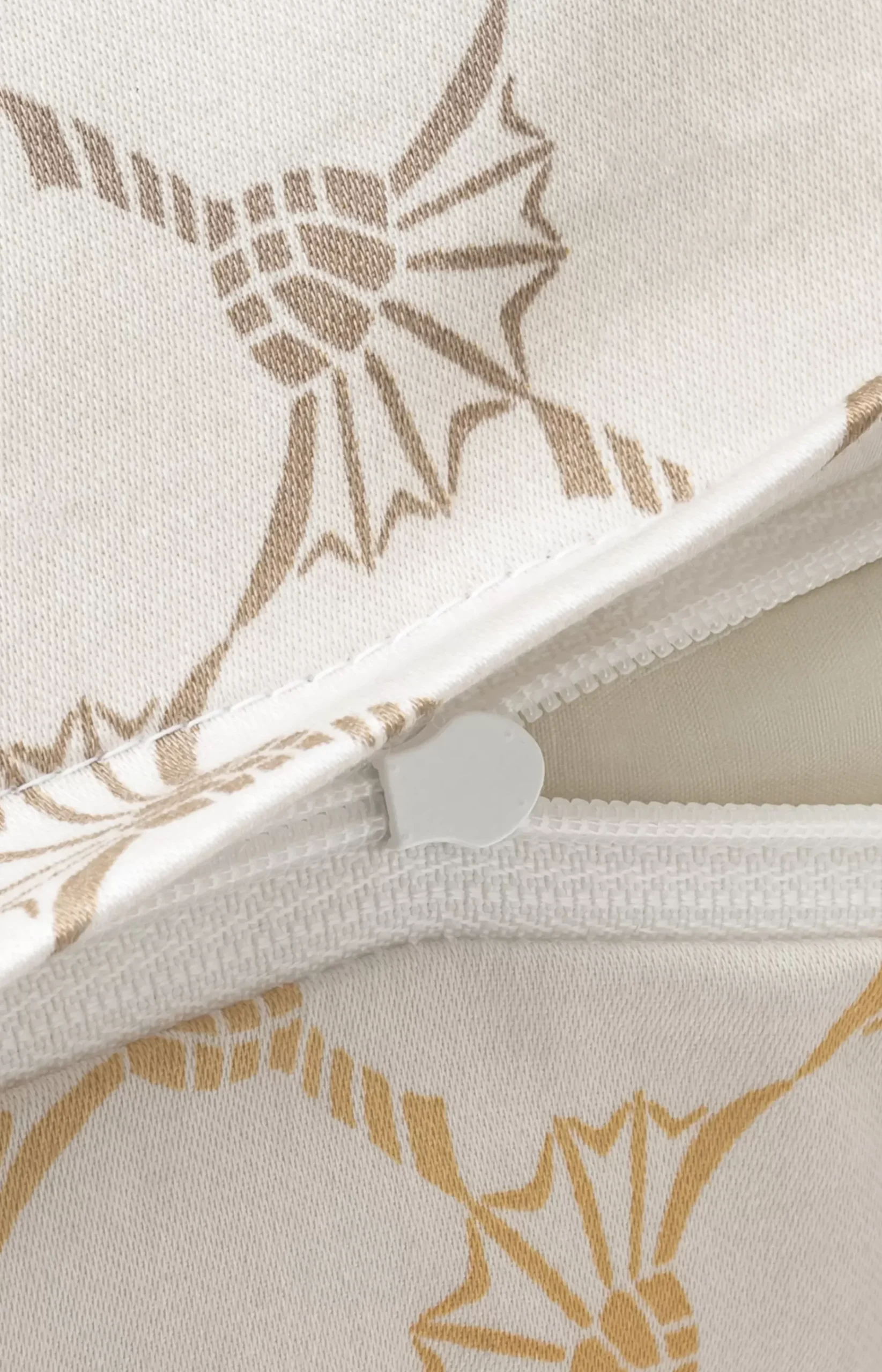 JOOP! CORNFLOWER GLEAM Bedlinen in Stone