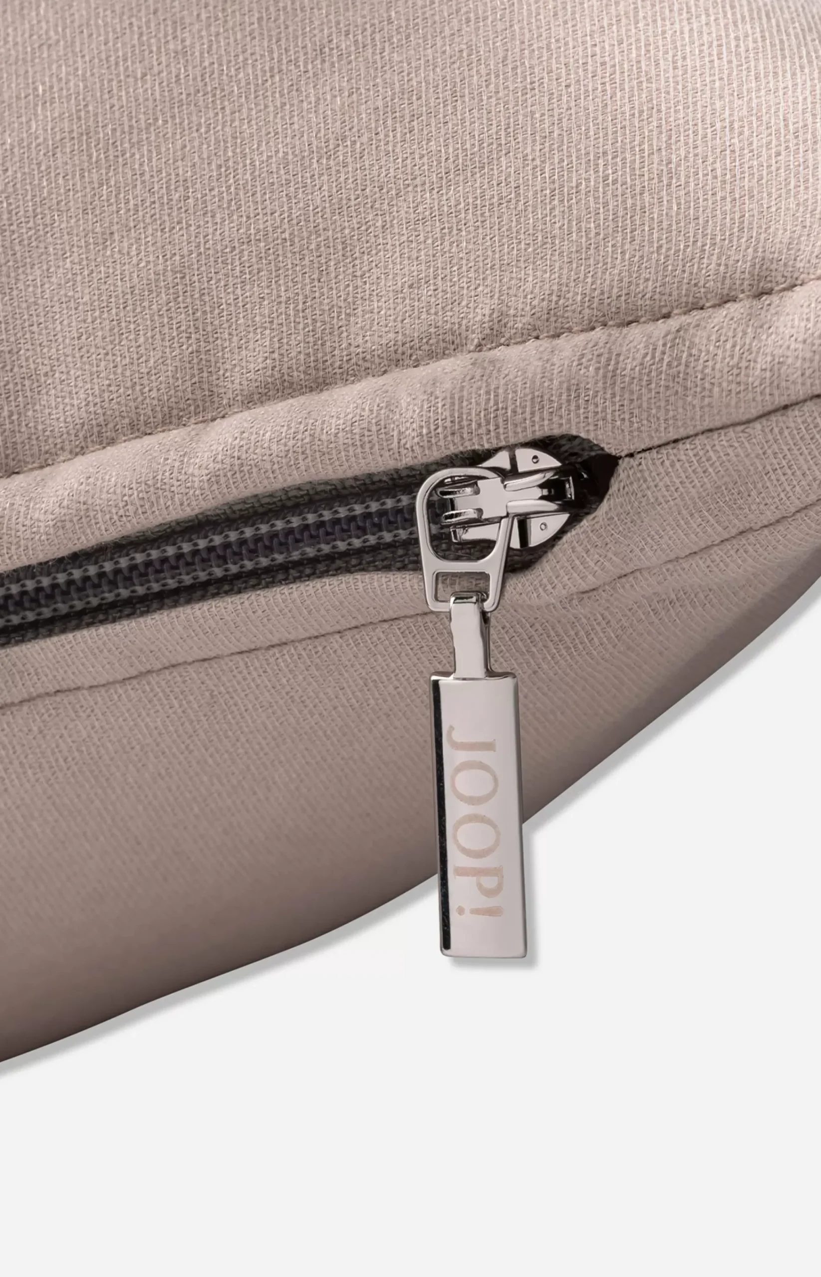 JOOP! MOVE Decorative Cushion Cover in Rosé