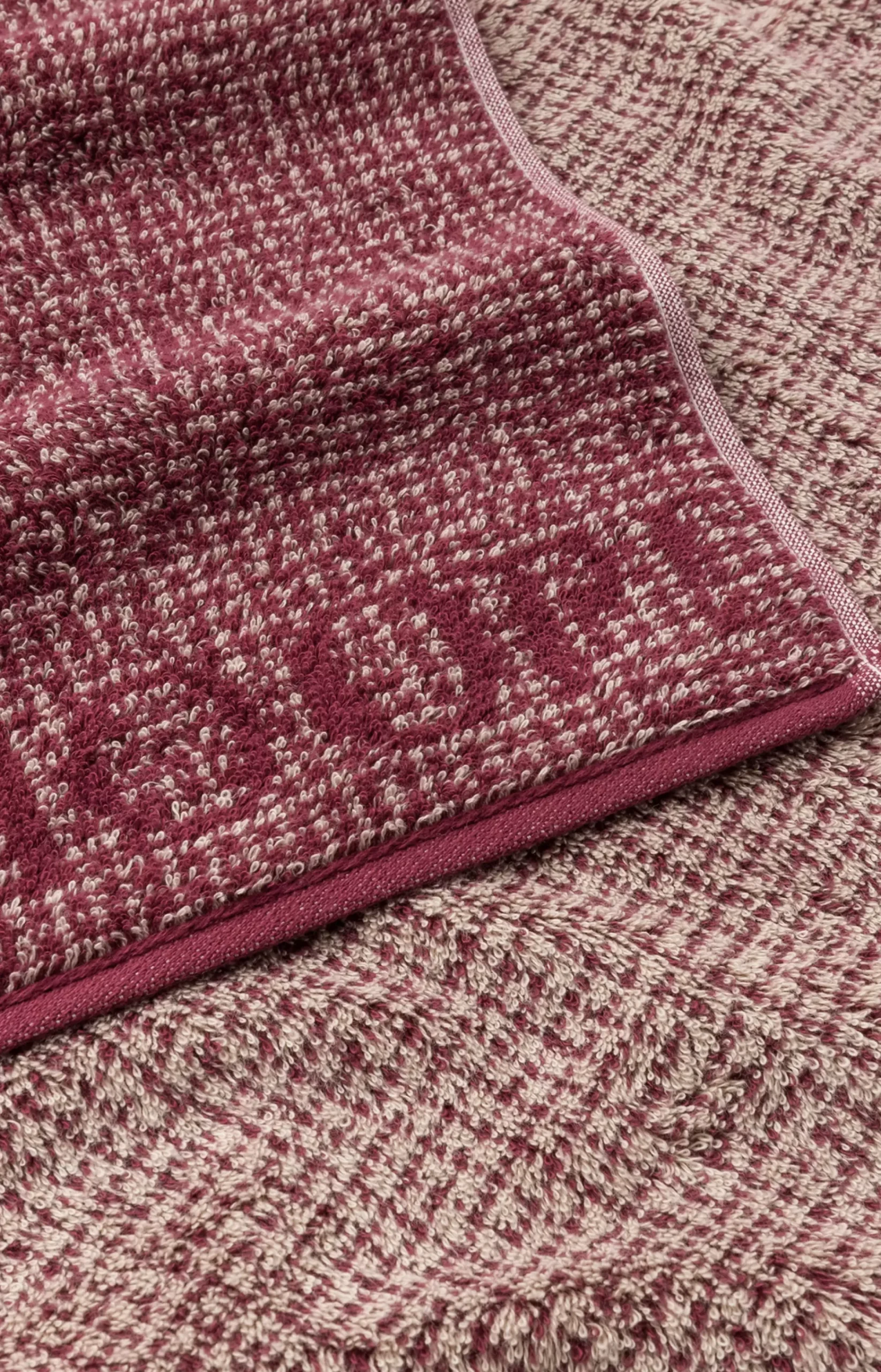 JOOP! SELECT ALLOVER Terrycloth Range in Rouge