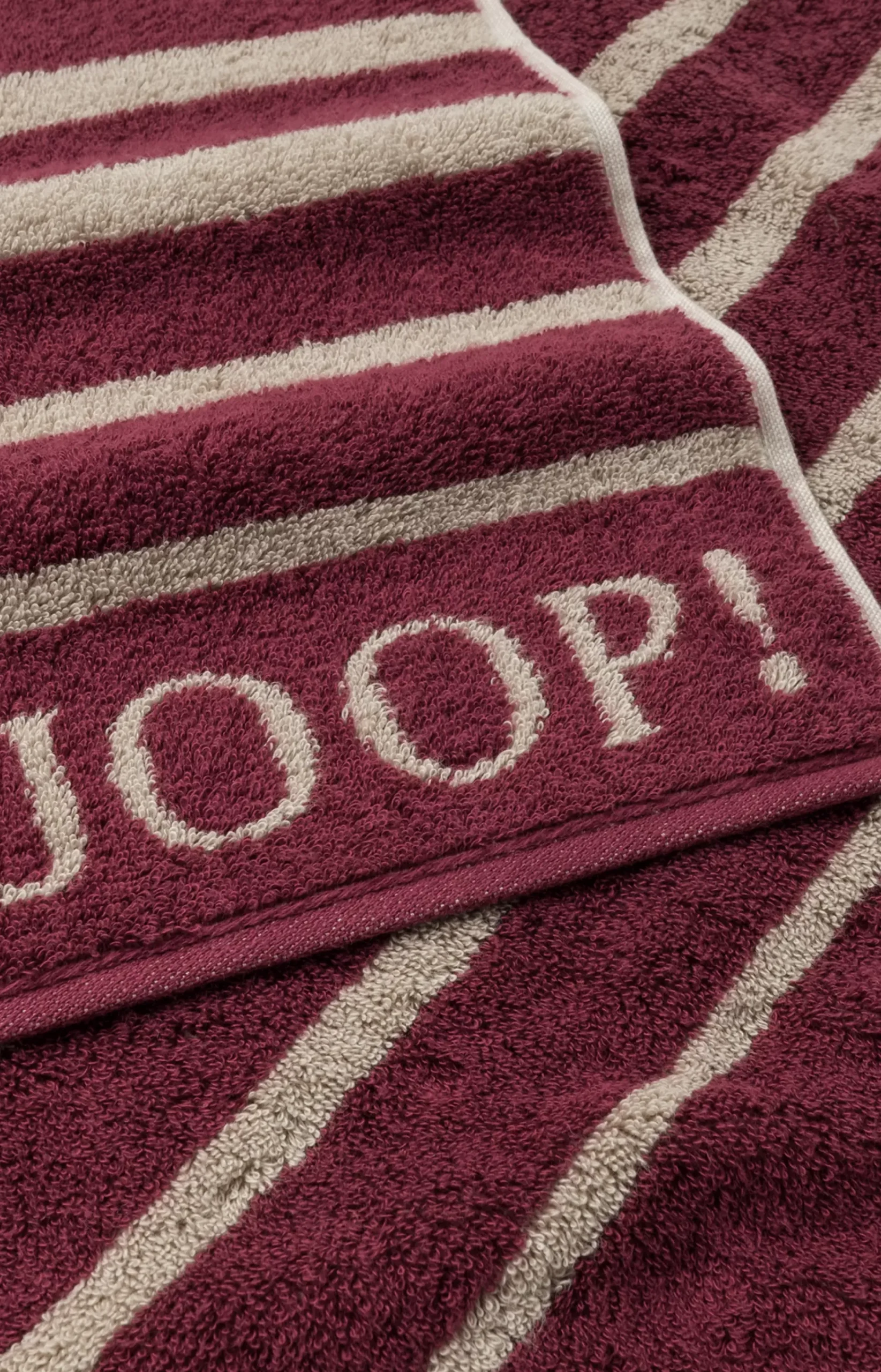 JOOP! SELECT SHADE Terrycloth Range in Rouge