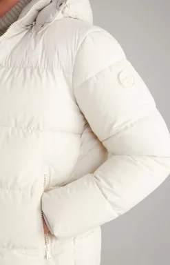 Joshas Quilted Jacket in Off-white
