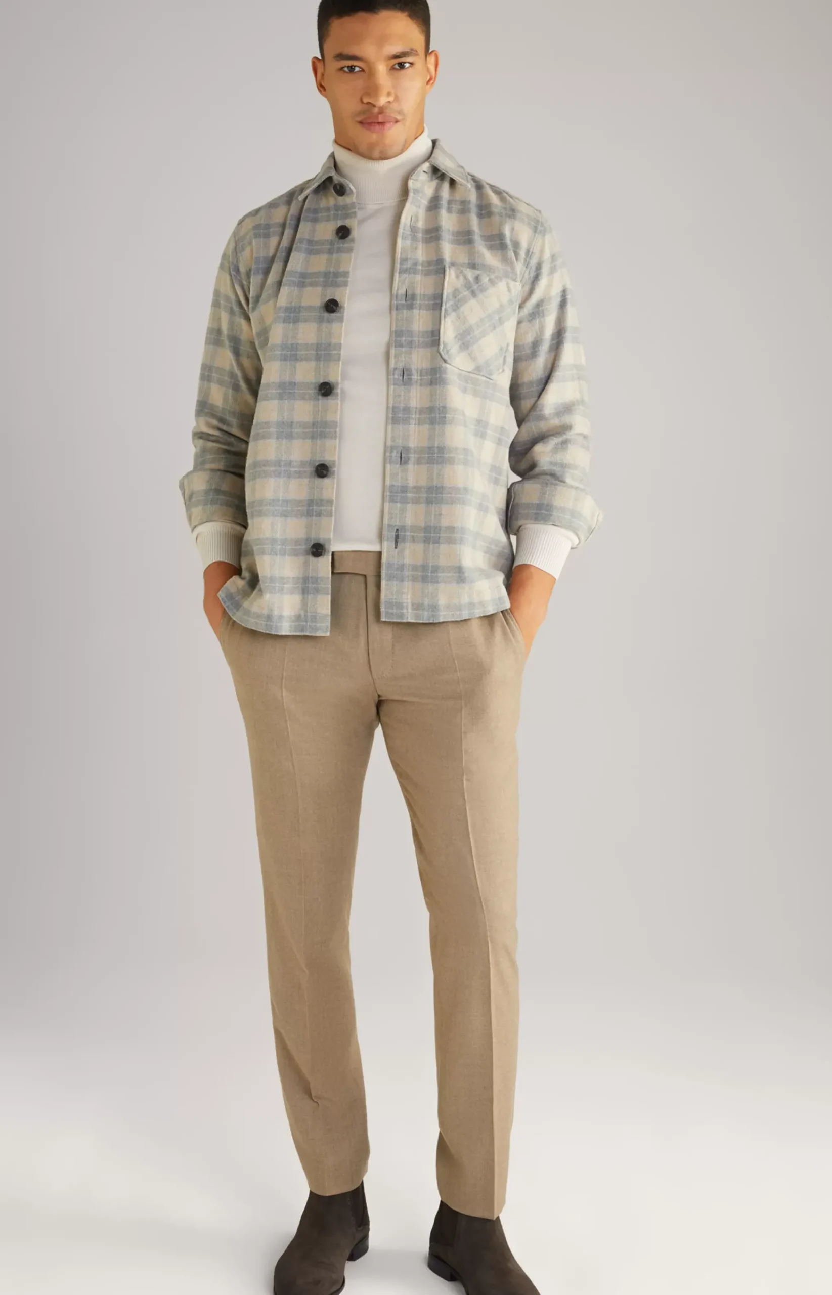 Kalan Flannel Shirt in a Grey/Beige Pattern