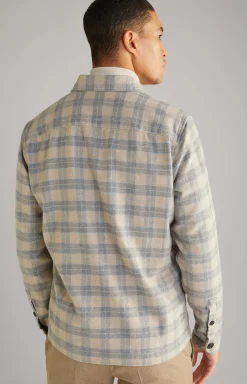 Kalan Flannel Shirt in a Grey/Beige Pattern