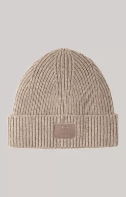Knitted Beanie in Brown