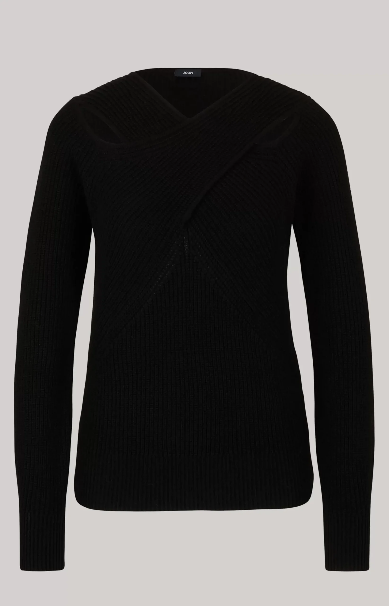 Knitted Pullover in Black