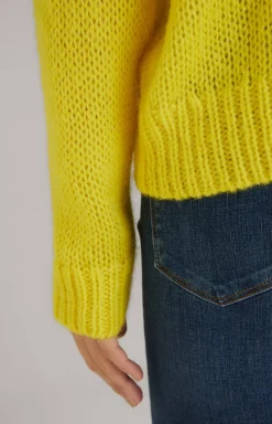 Knitted Pullover in Yellow