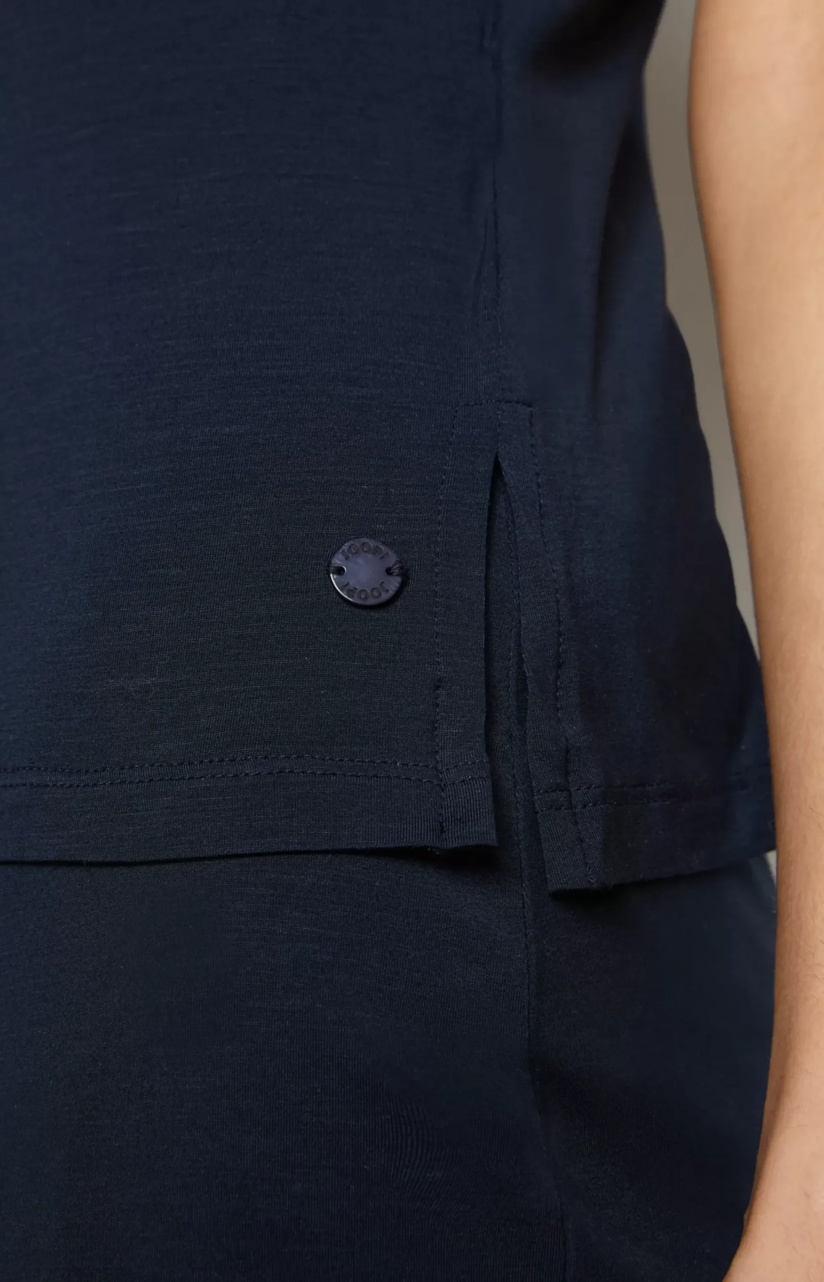 Lace loungewear top in midnight