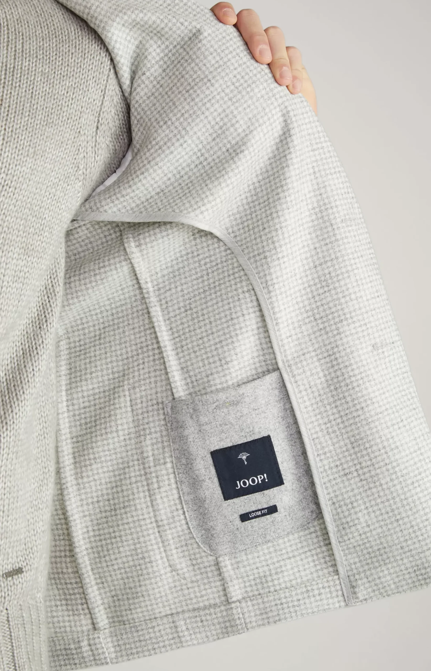Laig Jacket in Light Grey/Off-white