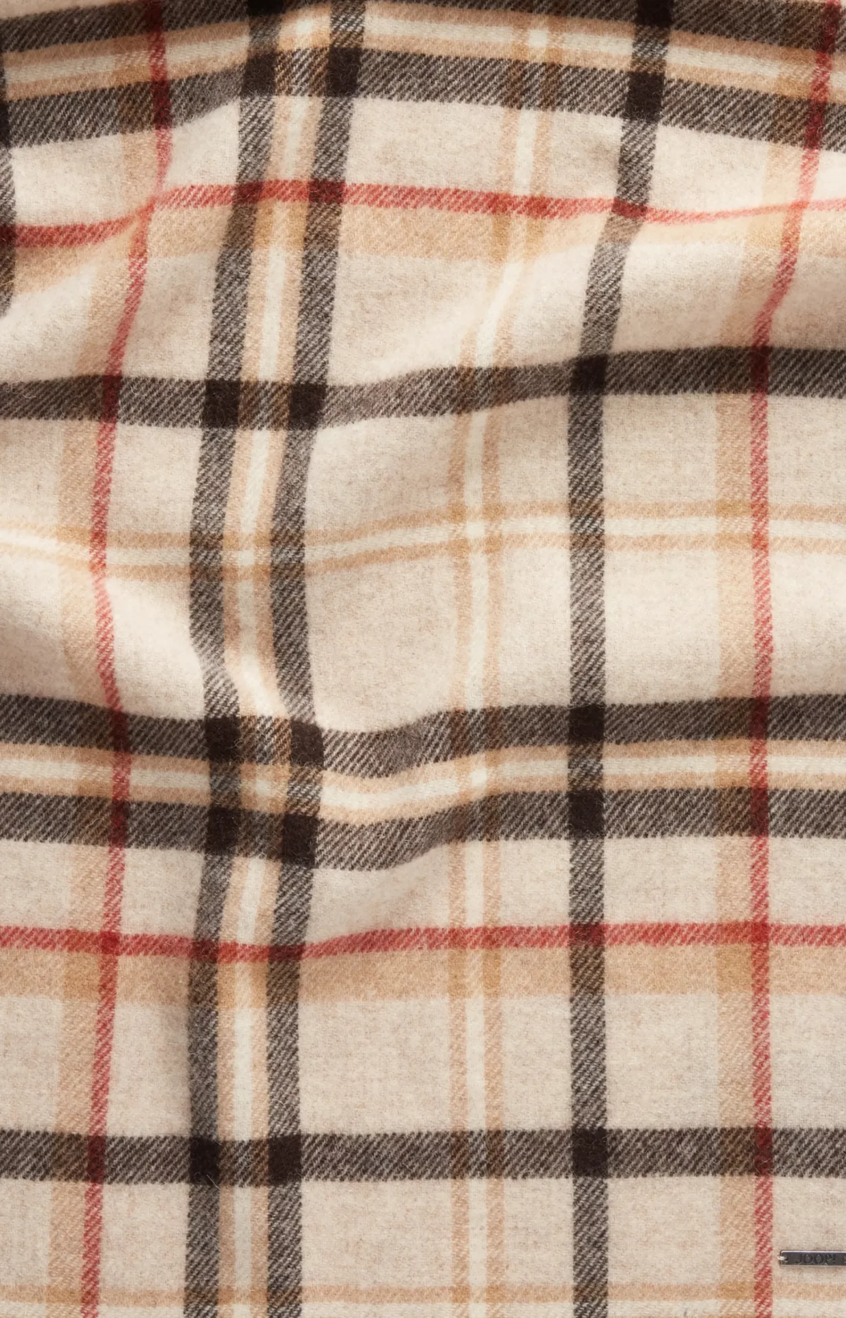 Lamazi Scarf in a Beige/Red Pattern