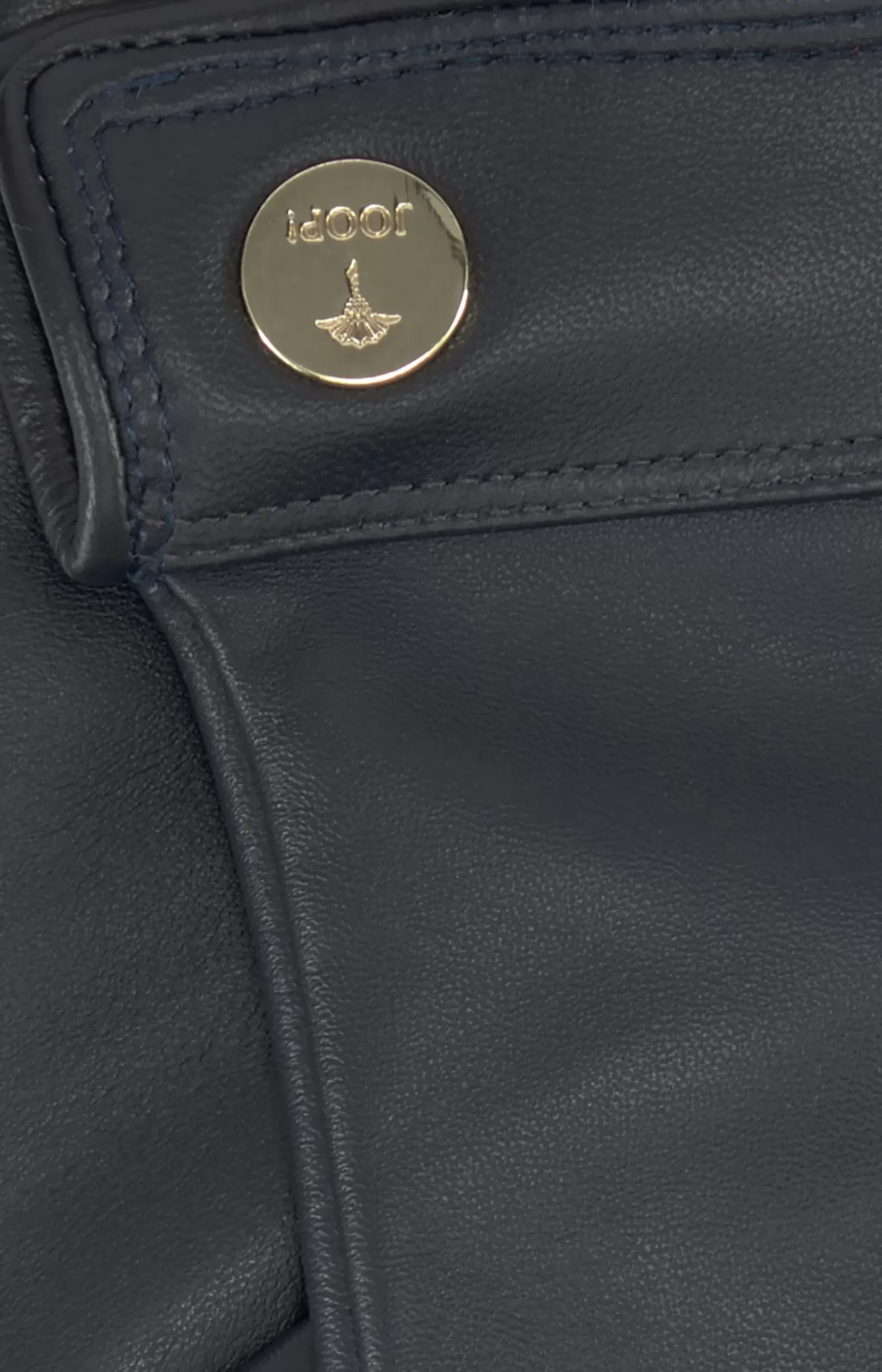Lamb Nappa Leather Gloves in Navy