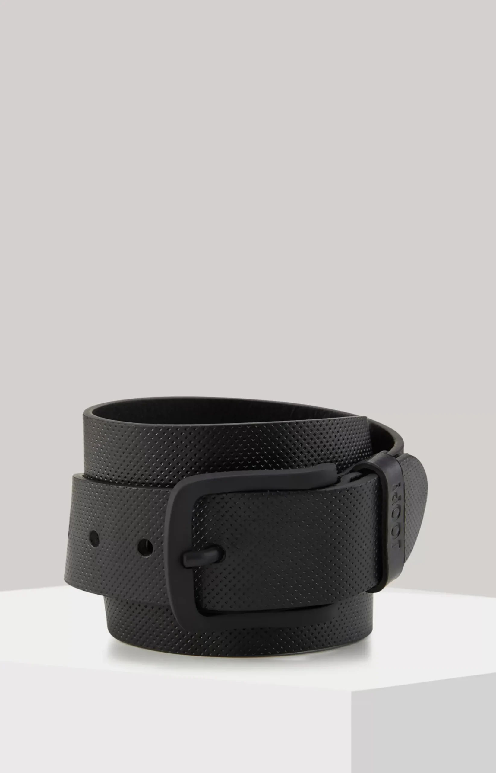 Leather Belt in Black, textured