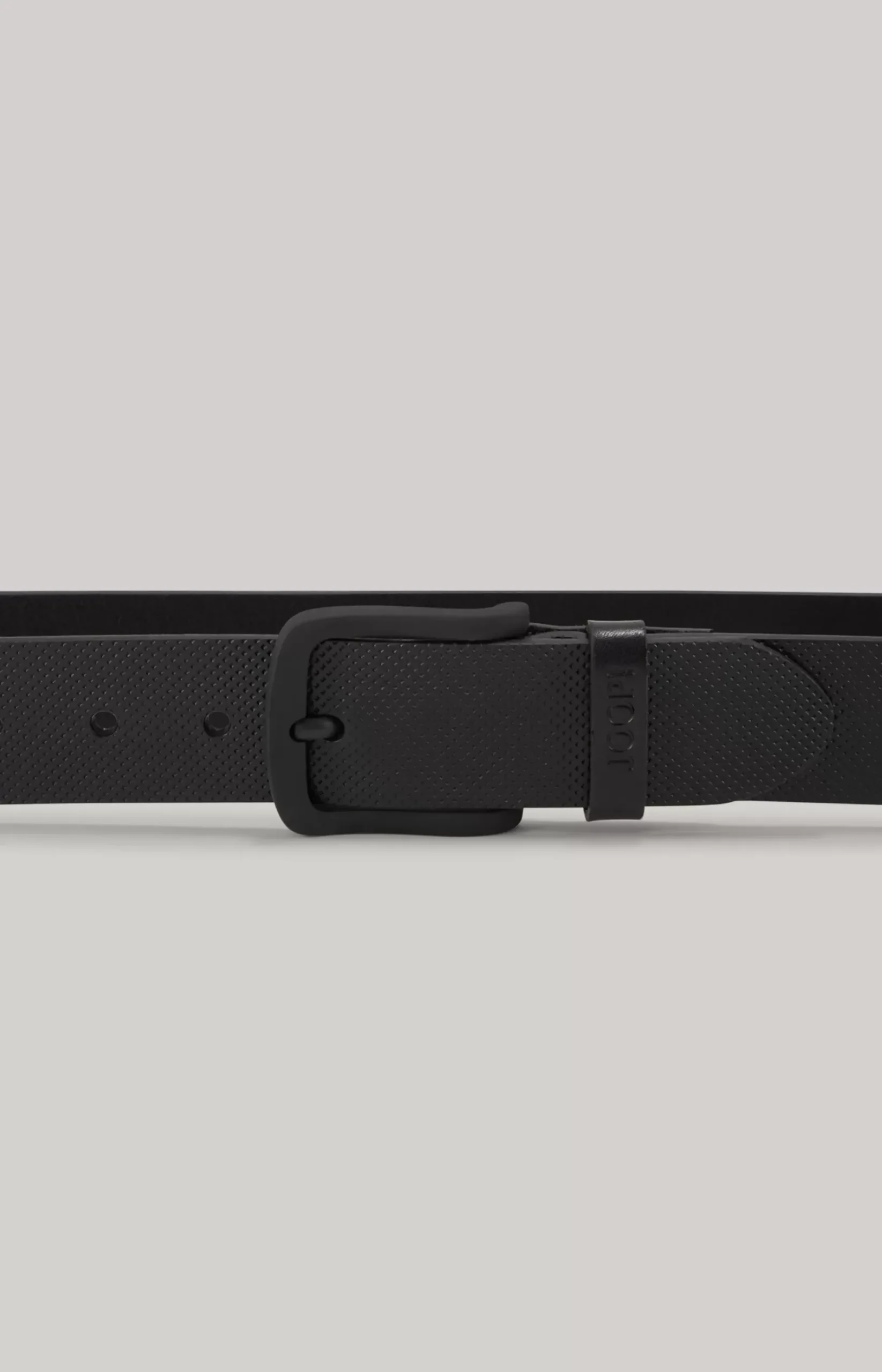 Leather Belt in Black, textured