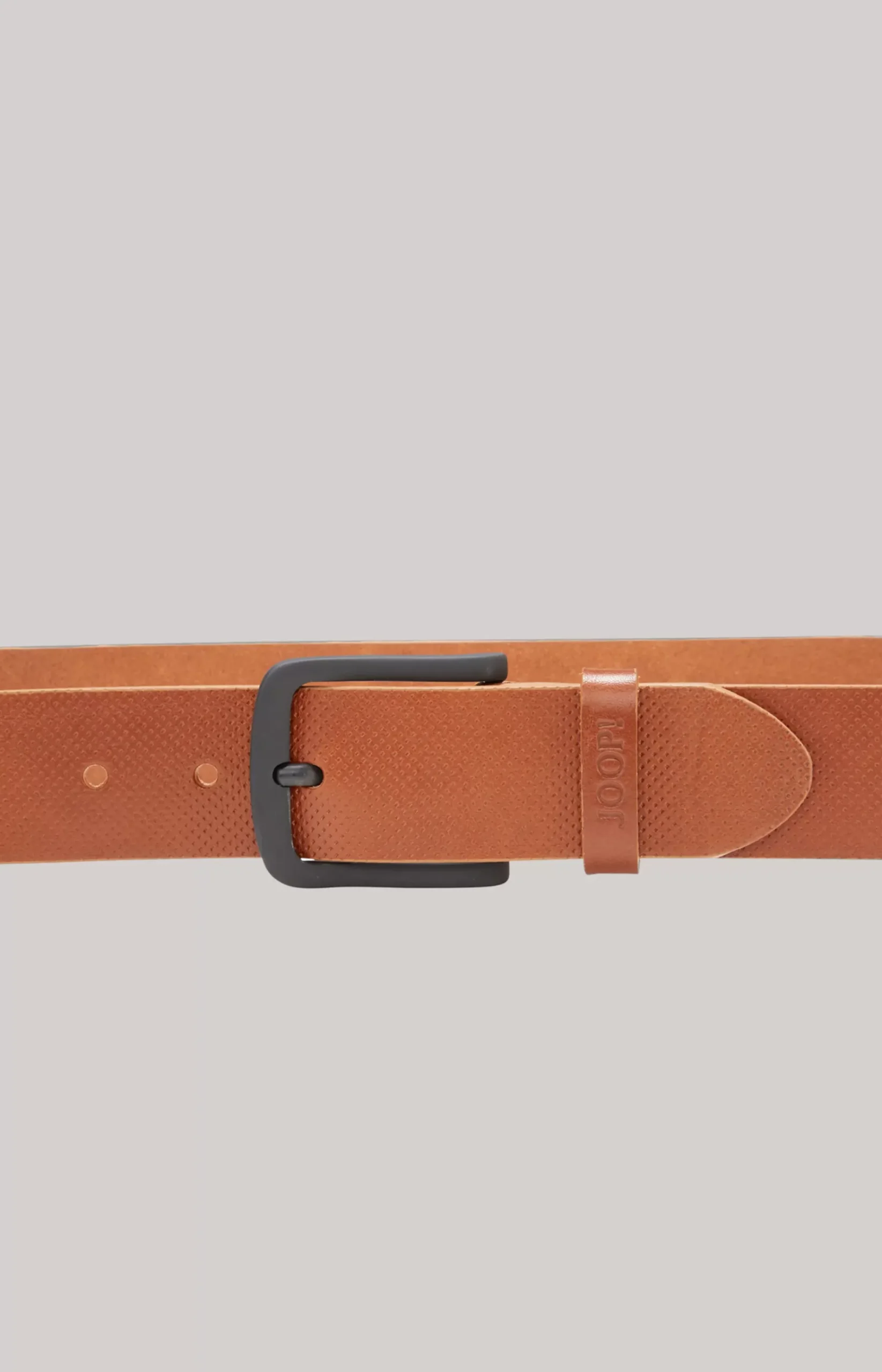 Leather Belt in Cognac, textured