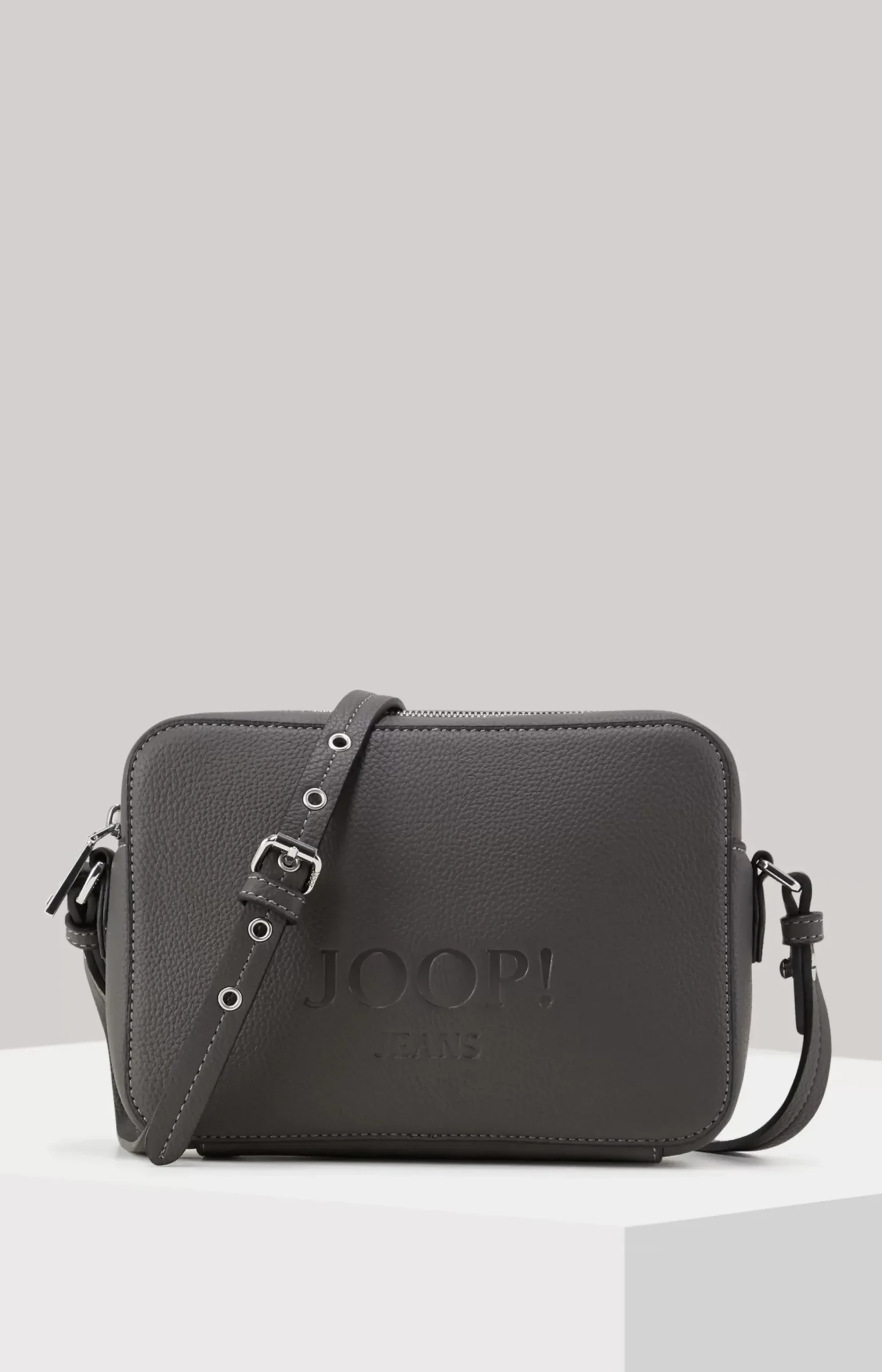 Lettera Cloe Shoulder Bag in Dark Grey