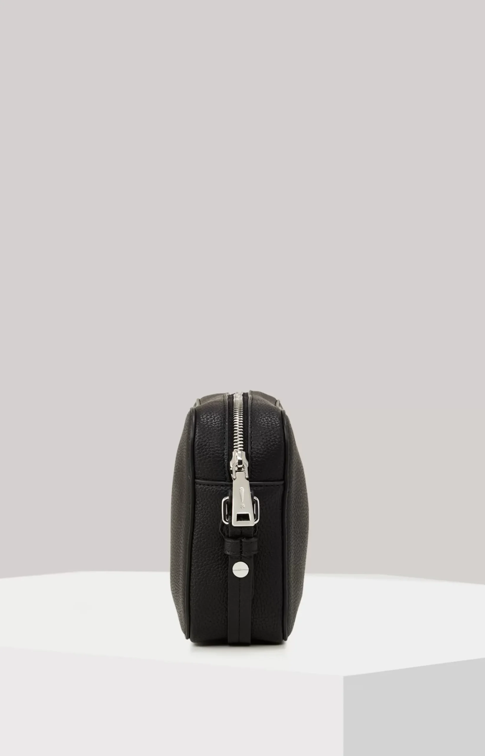 Lettera Cloe Shoulder Bag in Black