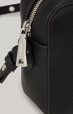 Lettera Cloe Shoulder Bag in Black