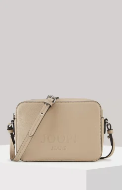 Lettera Cloe Shoulder Bag in Greige