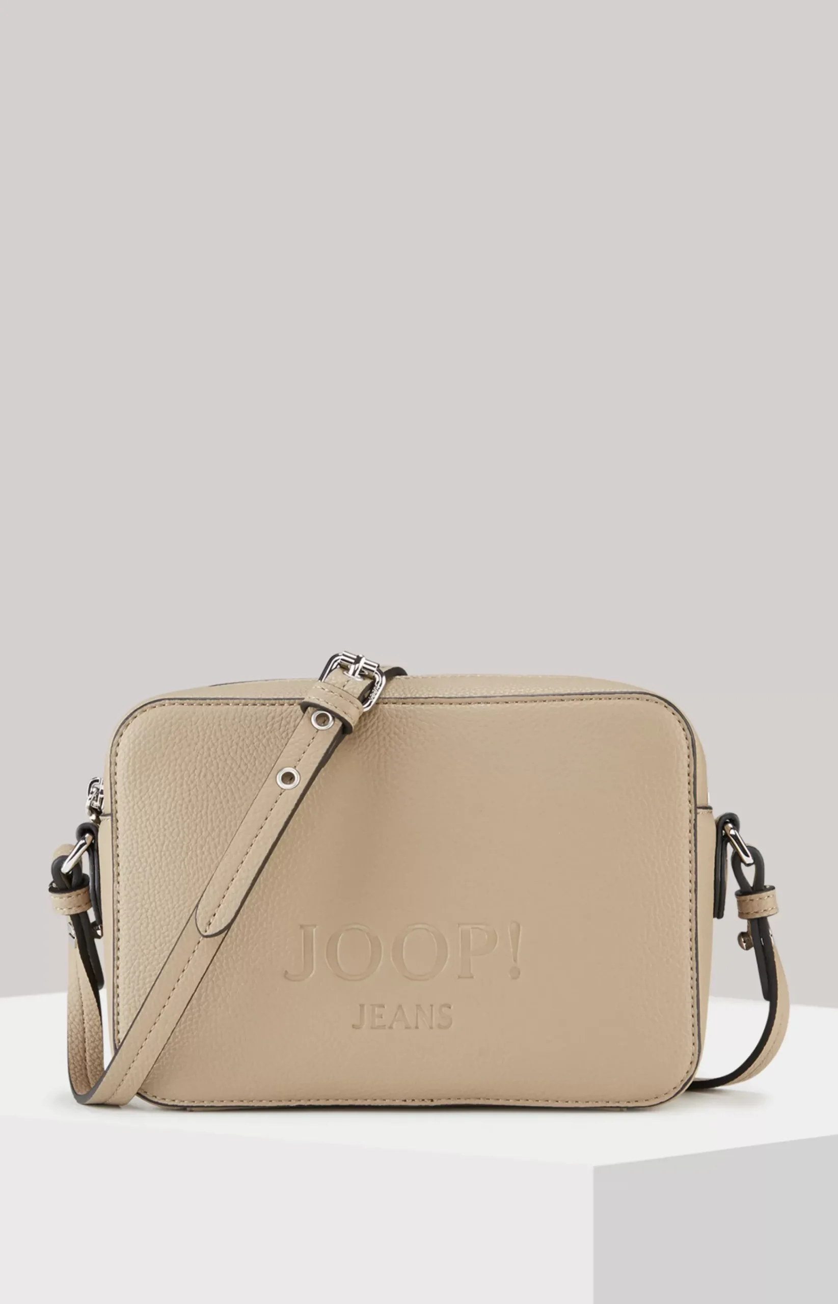 Lettera Cloe Shoulder Bag in Greige