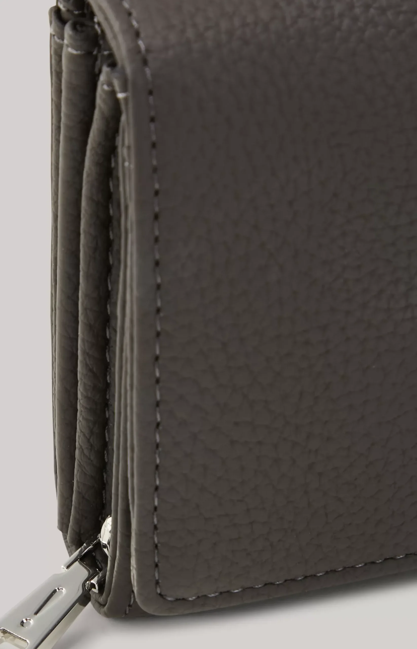 Lettera Europa Wallet in Dark Grey