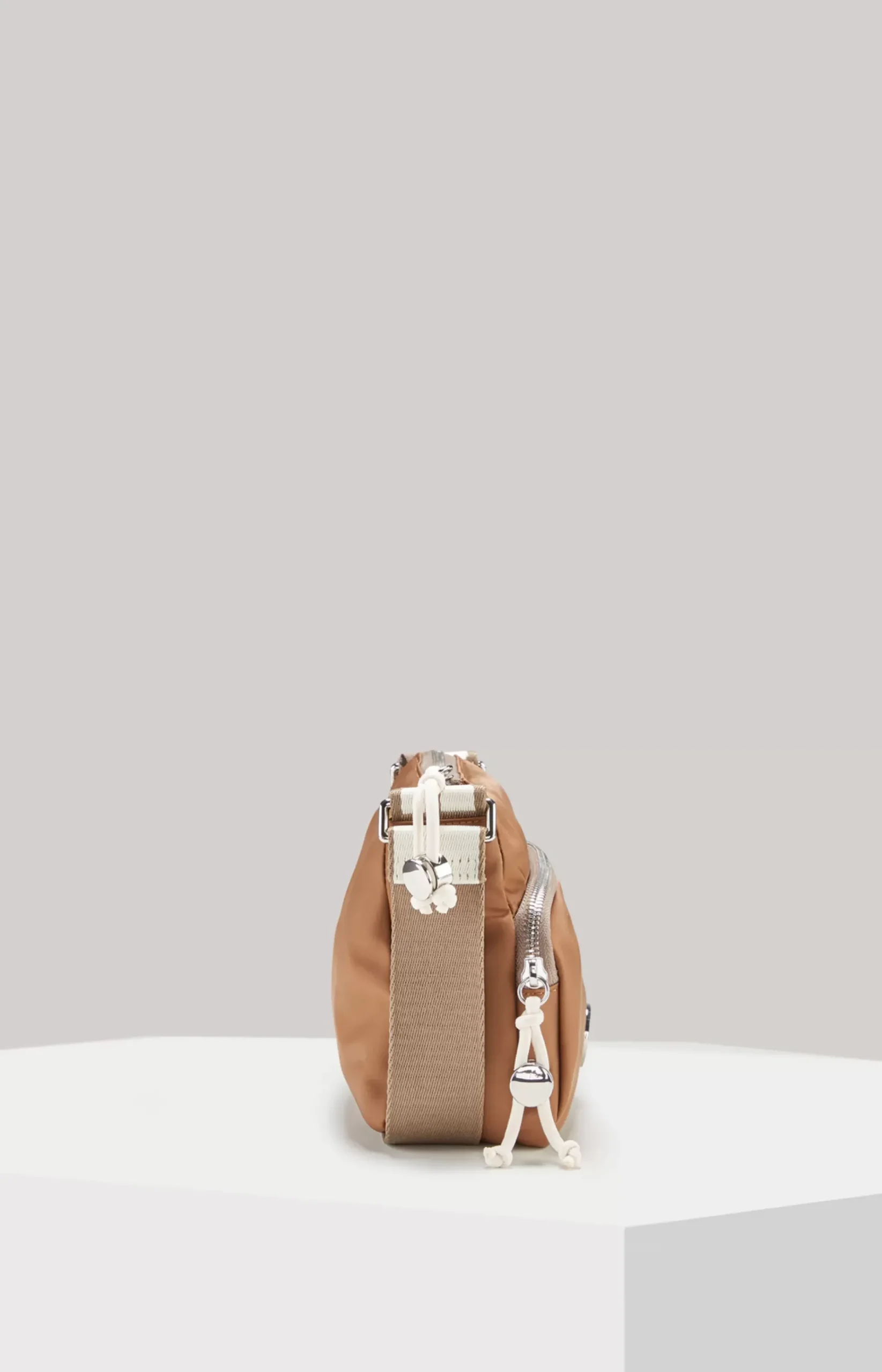 Lietissimo Jasmina Shoulder Bag in Brown