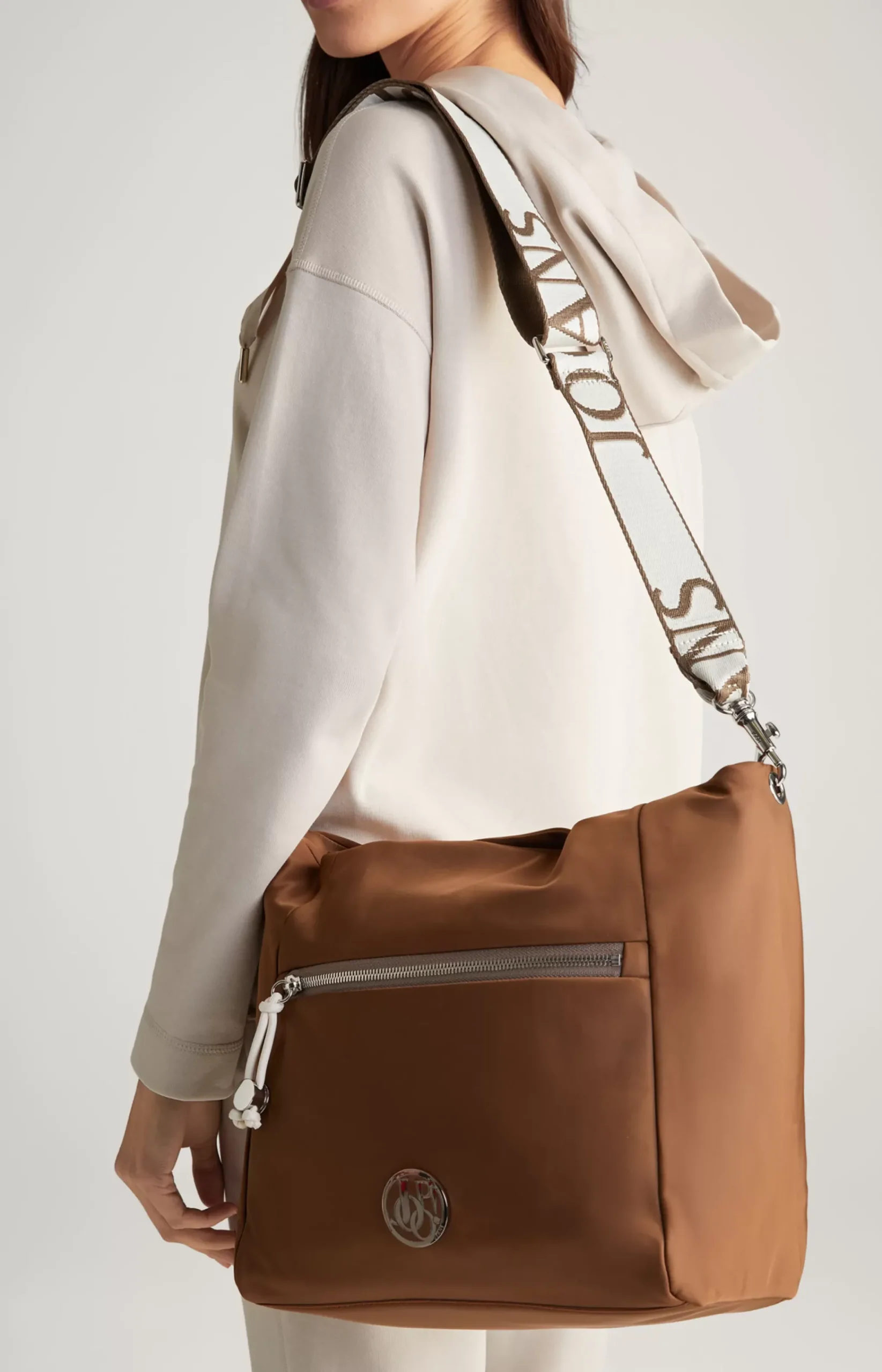 Lietissimo Kaya Shoulder Bag in Brown