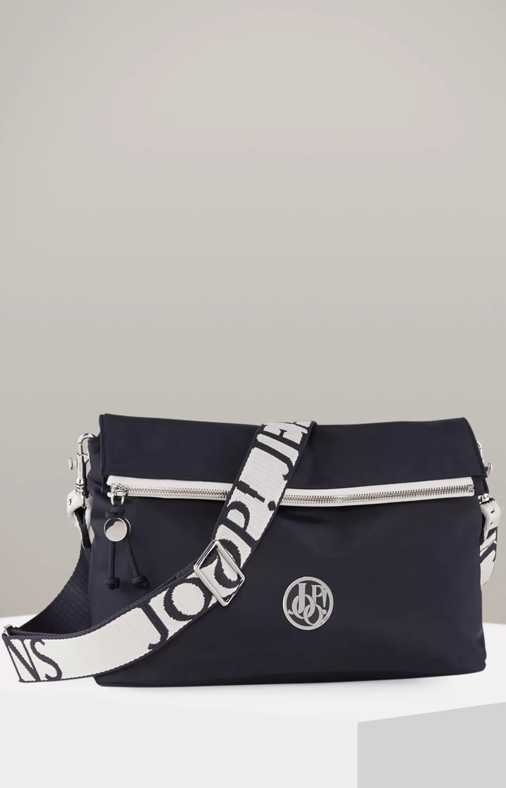 Lietissimo Lani Shoulder Bag in Midnight Blue