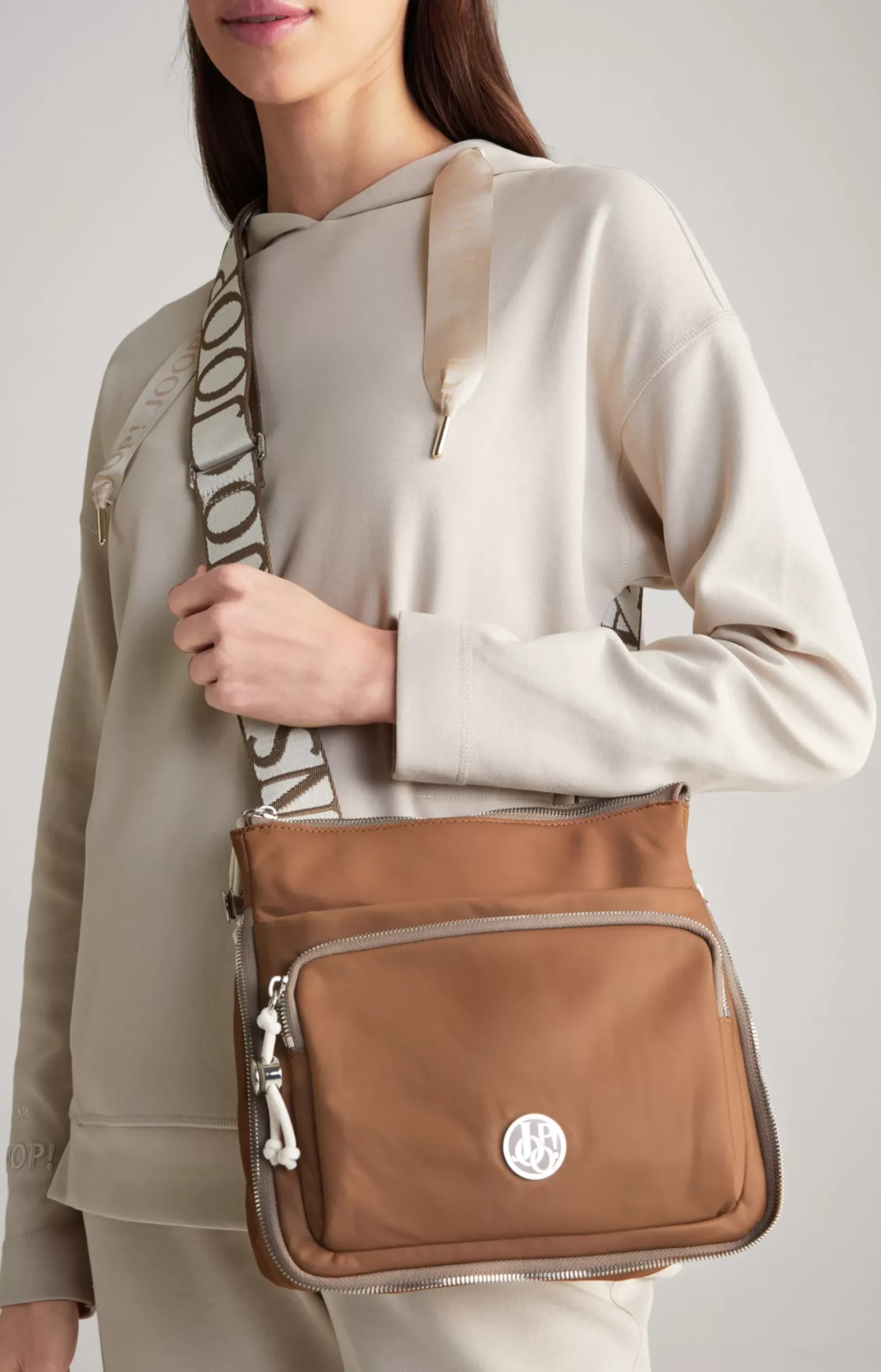 Lietissimo Lilou Shoulder Bag in Brown