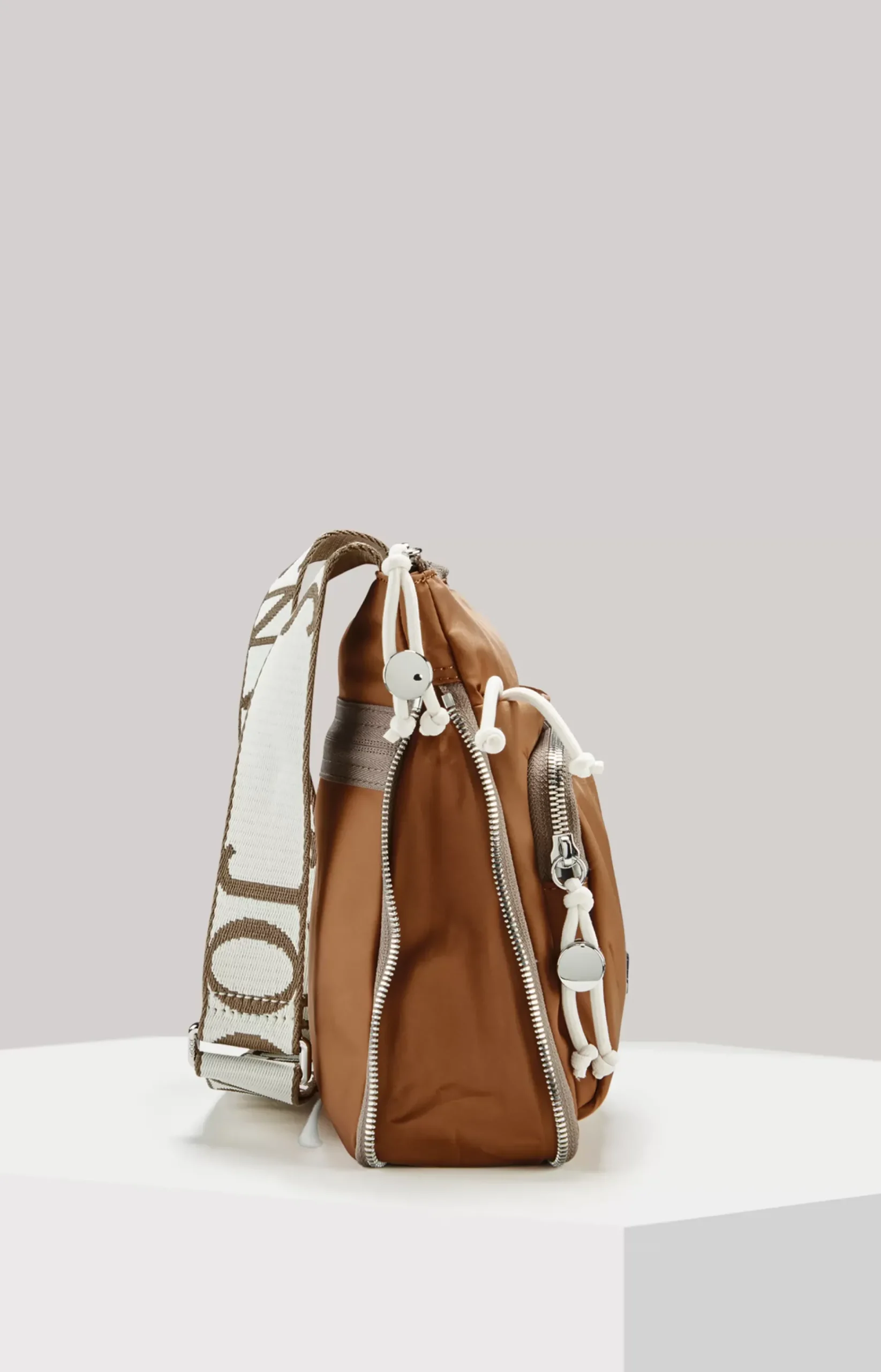 Lietissimo Lilou Shoulder Bag in Brown