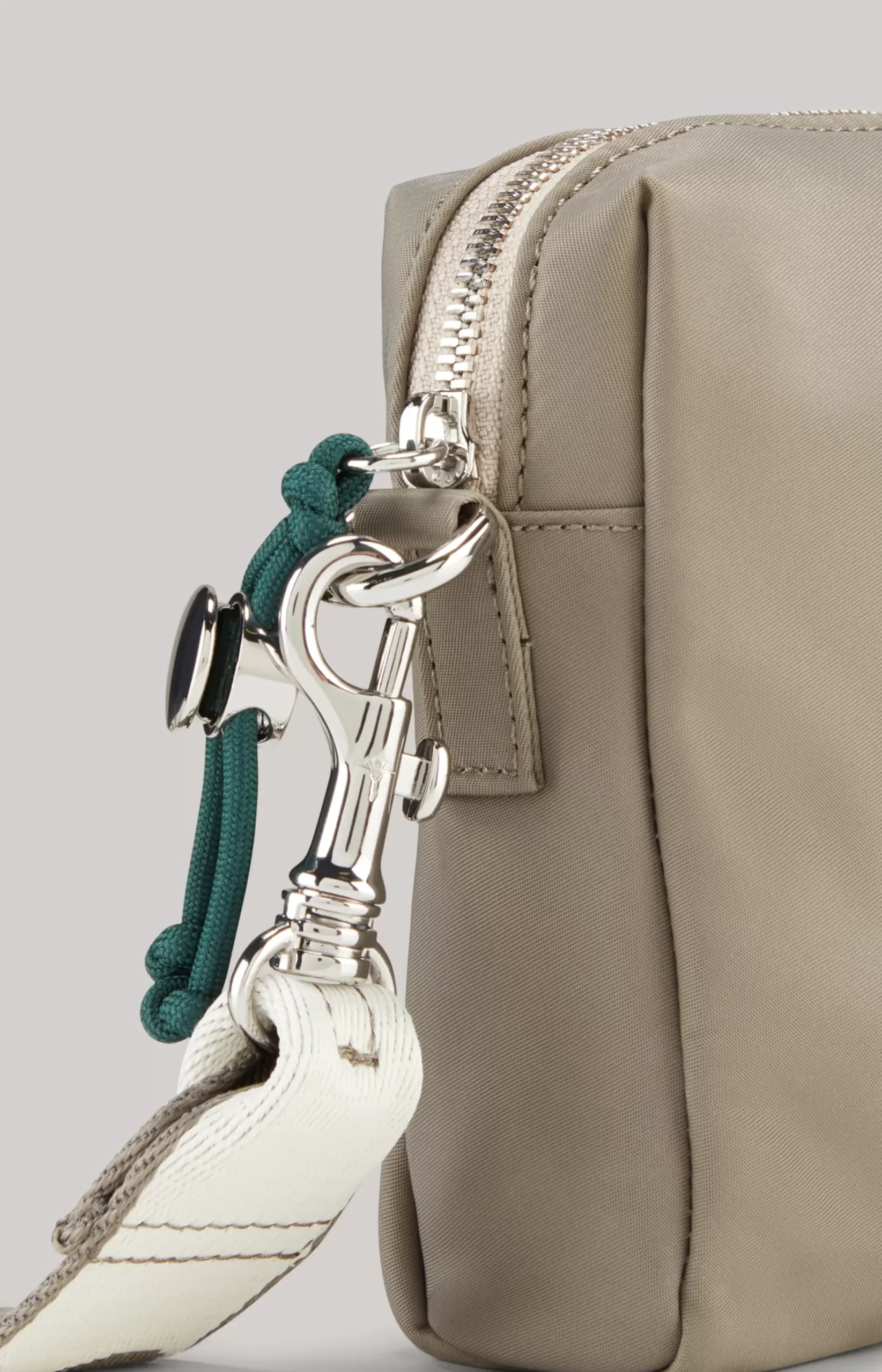 Lietissimo Loretta Shoulder Bag in Grey
