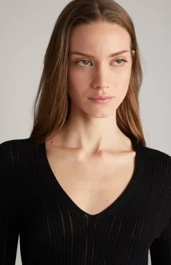 Long-sleeved Top in Black