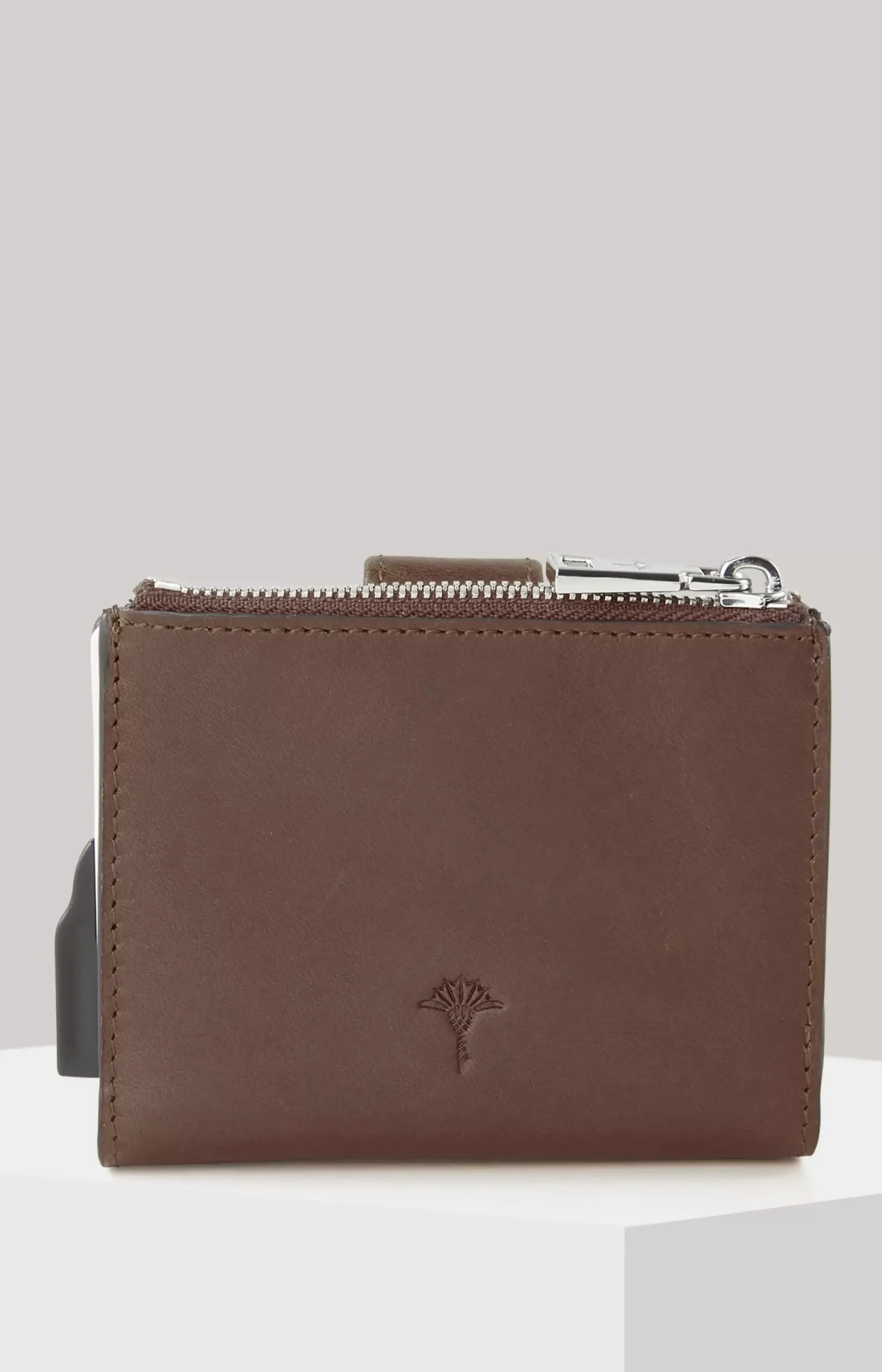 Loreto C-Four card holder in dark brown