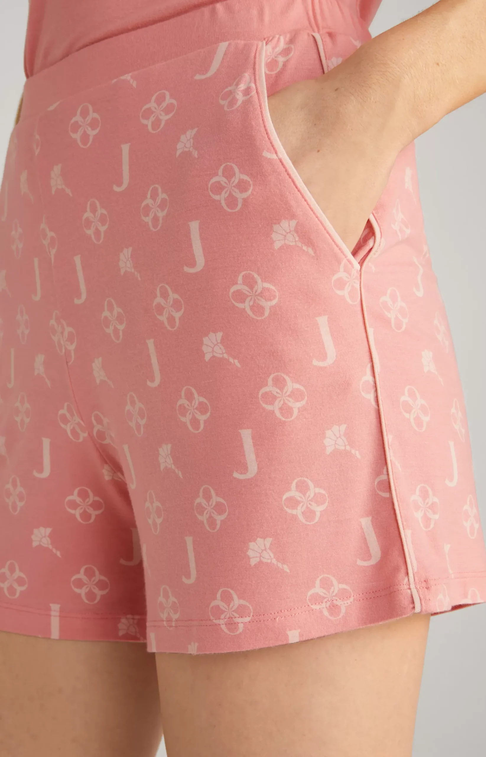 Loungewear Shorts in Flamingo