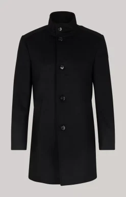 Maron Coat in Black
