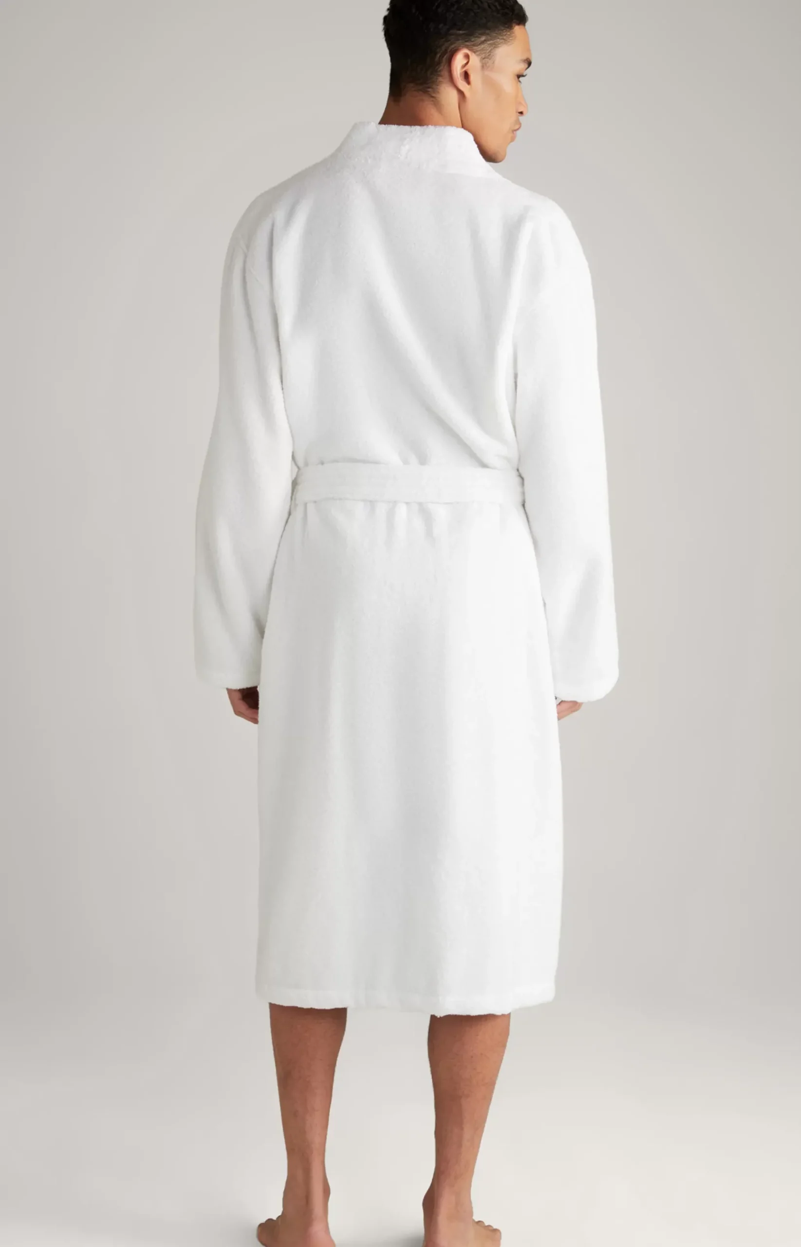 Men’s bathrobe in white