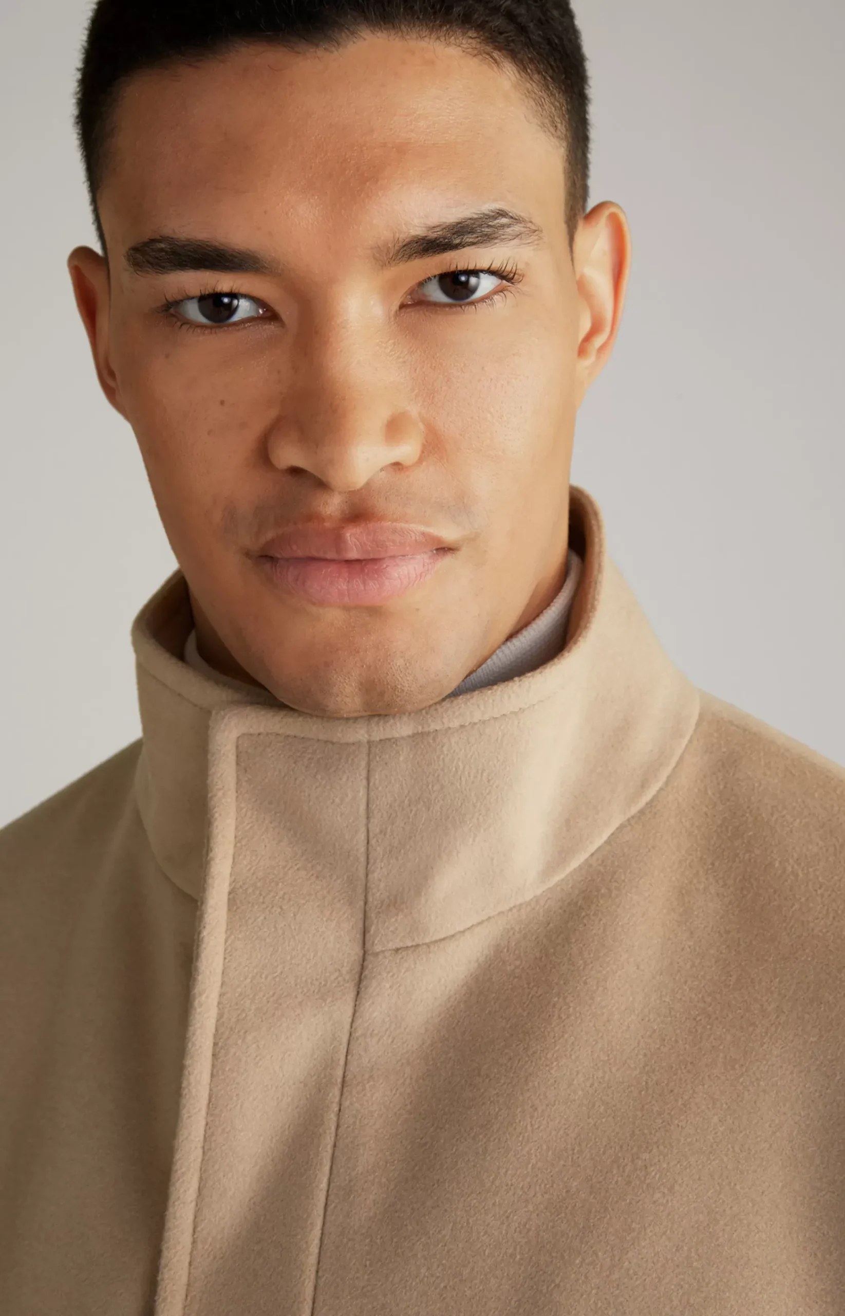 Meros Coat in Beige