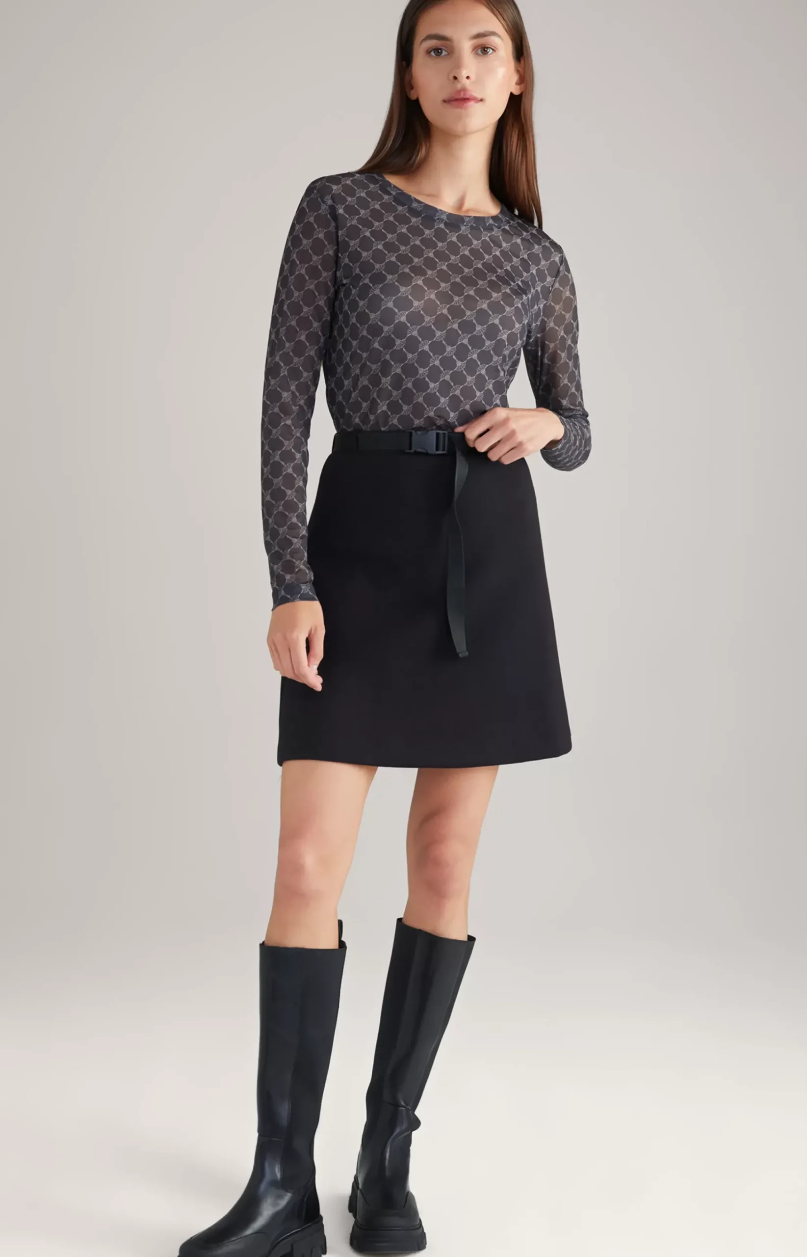 Mesh Long Sleeved Shirt in a Grey Pattern
